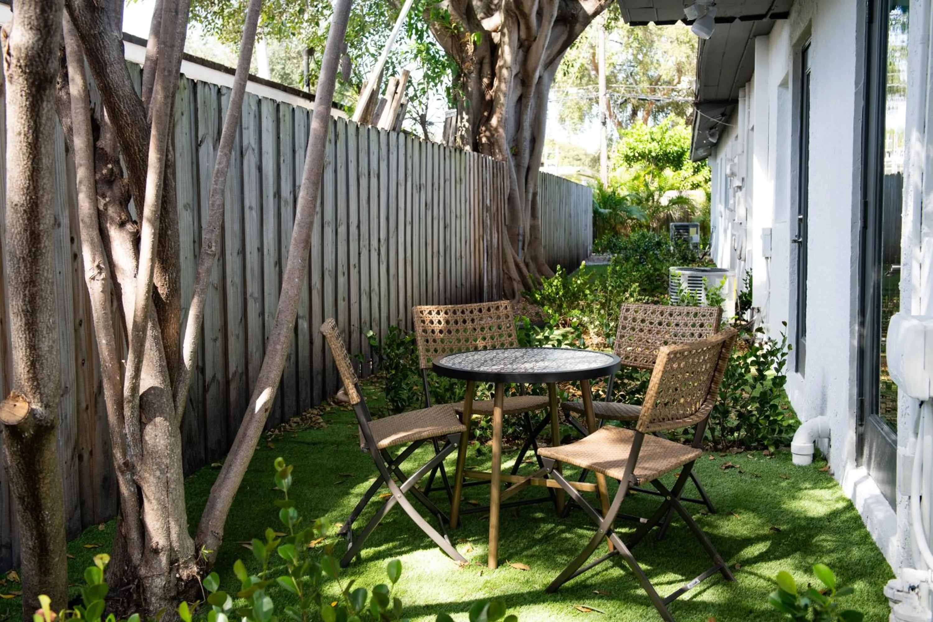 The Lauderdale Boutique Hotel