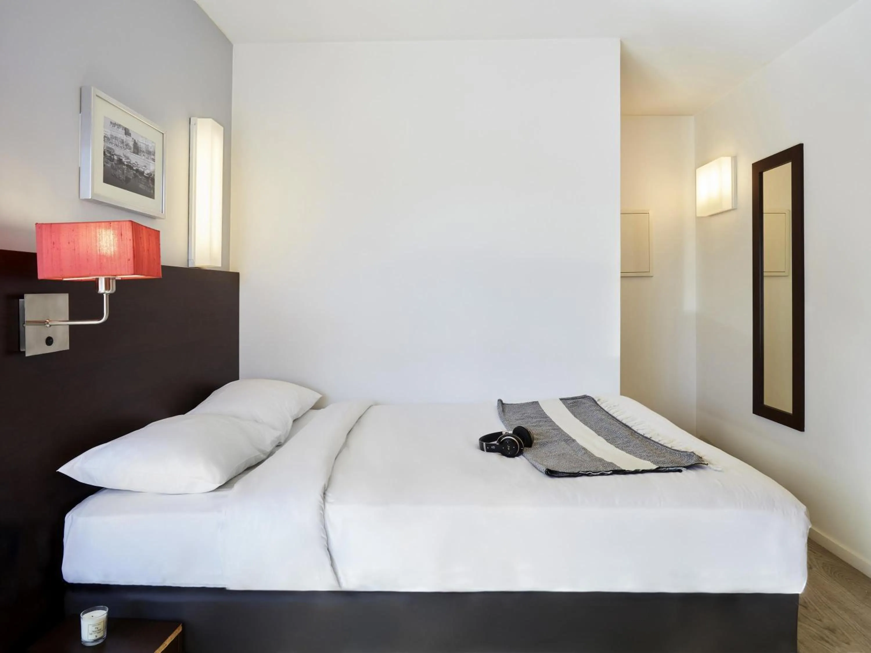 Bedroom, Bed in Aparthotel Adagio Access Paris Bastille