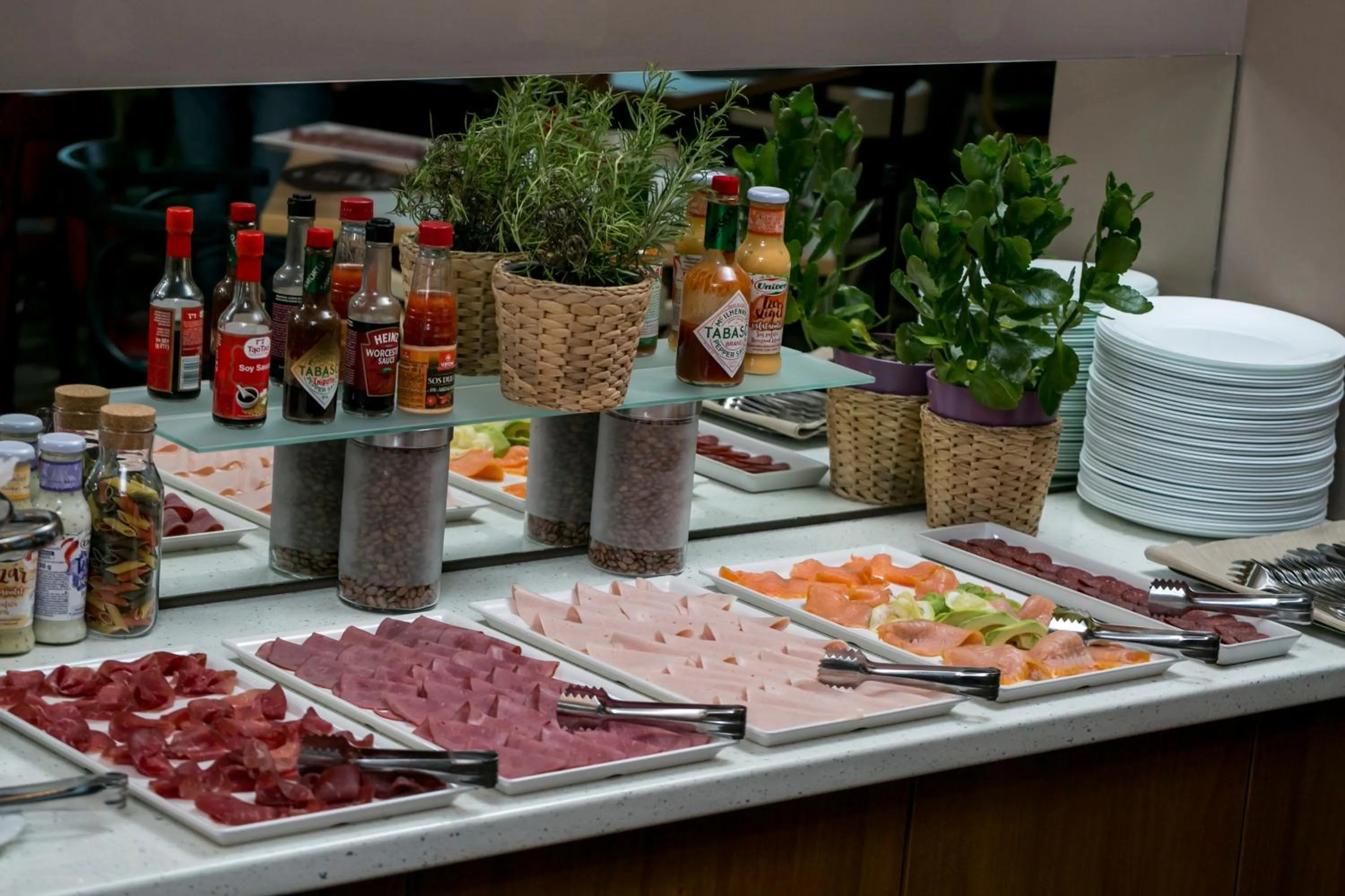 Buffet breakfast in Orhideea Residence & Spa