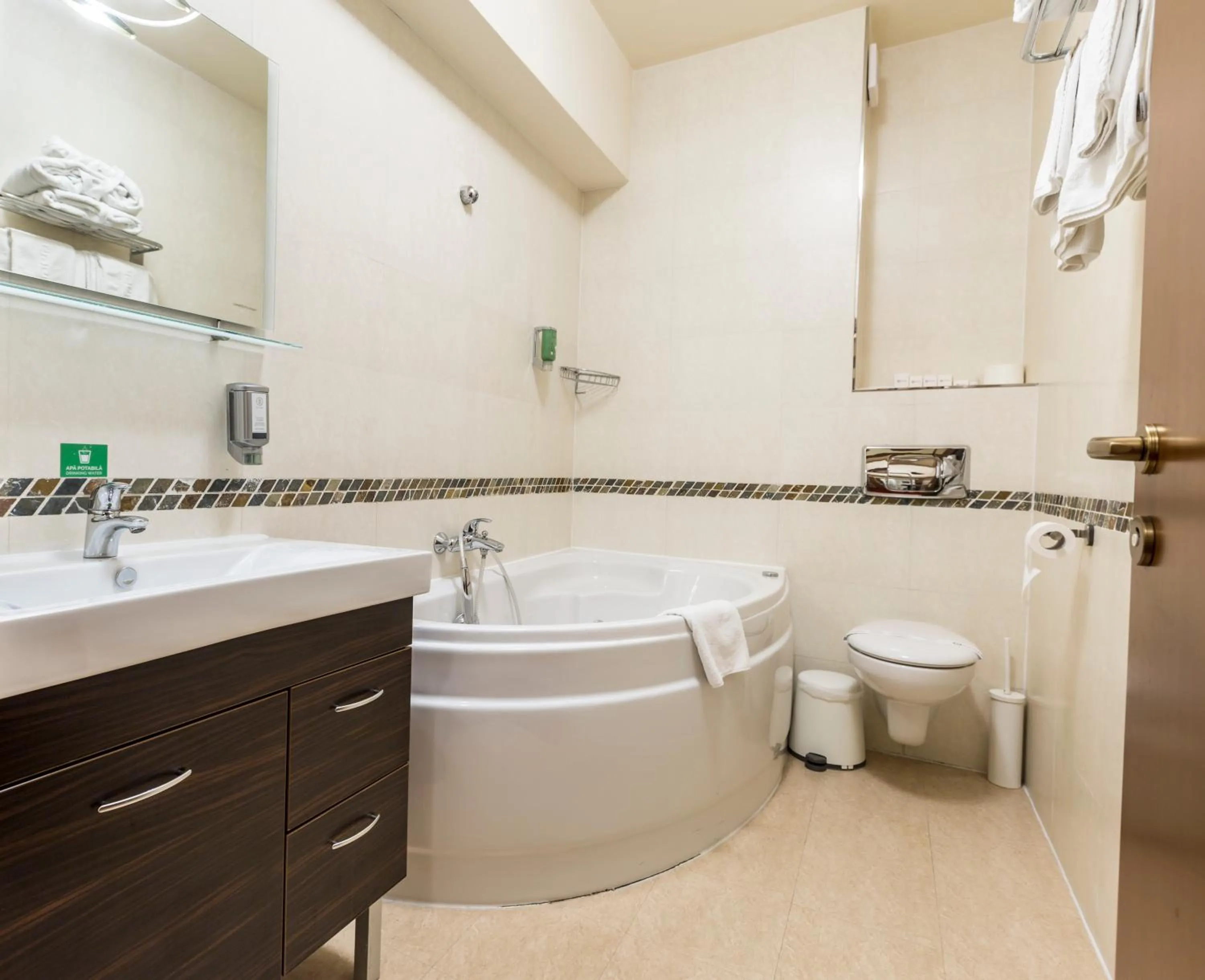 Bathroom in Orhideea Residence & Spa