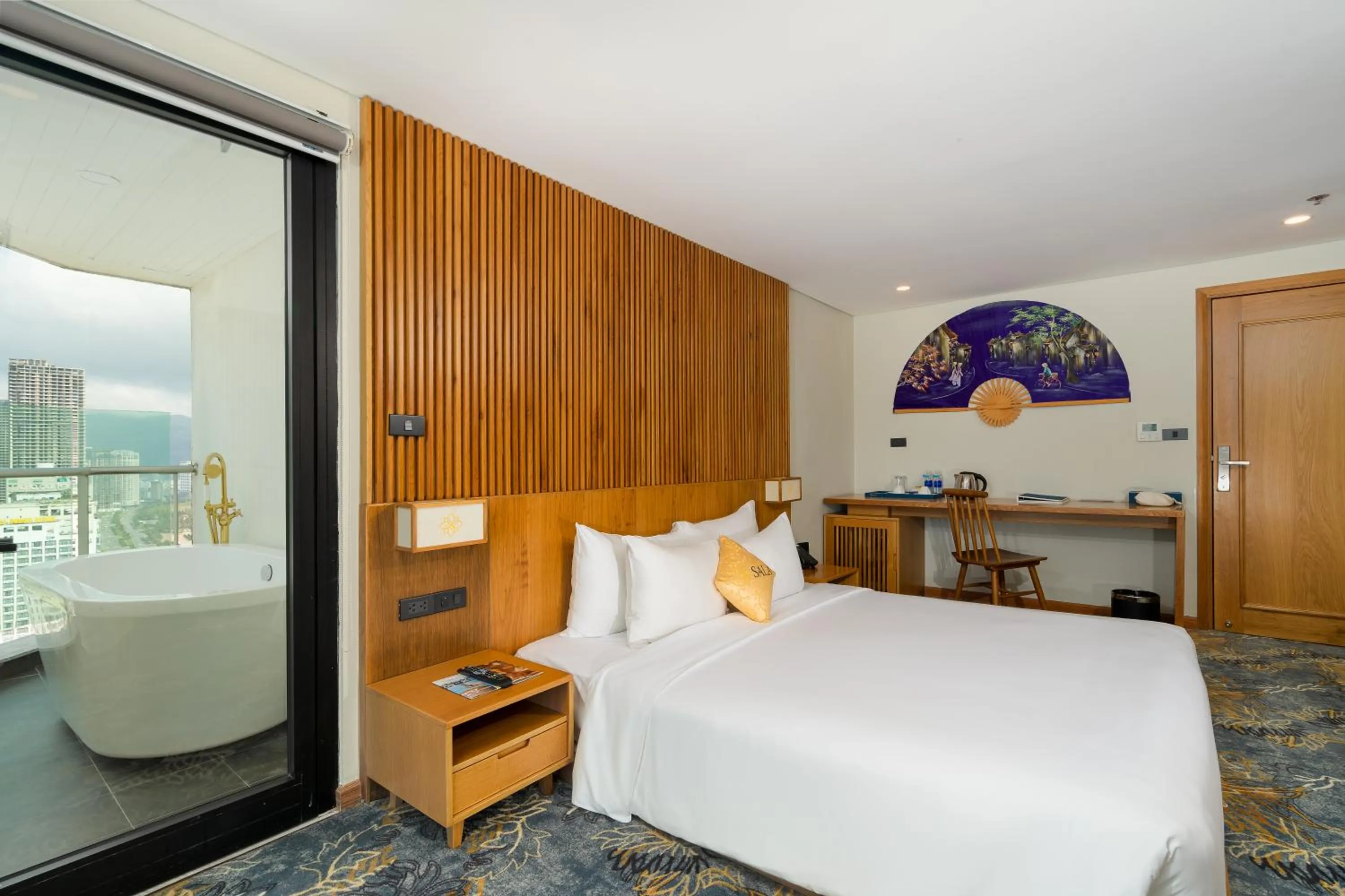 Bed in Sala Danang Beach Hotel