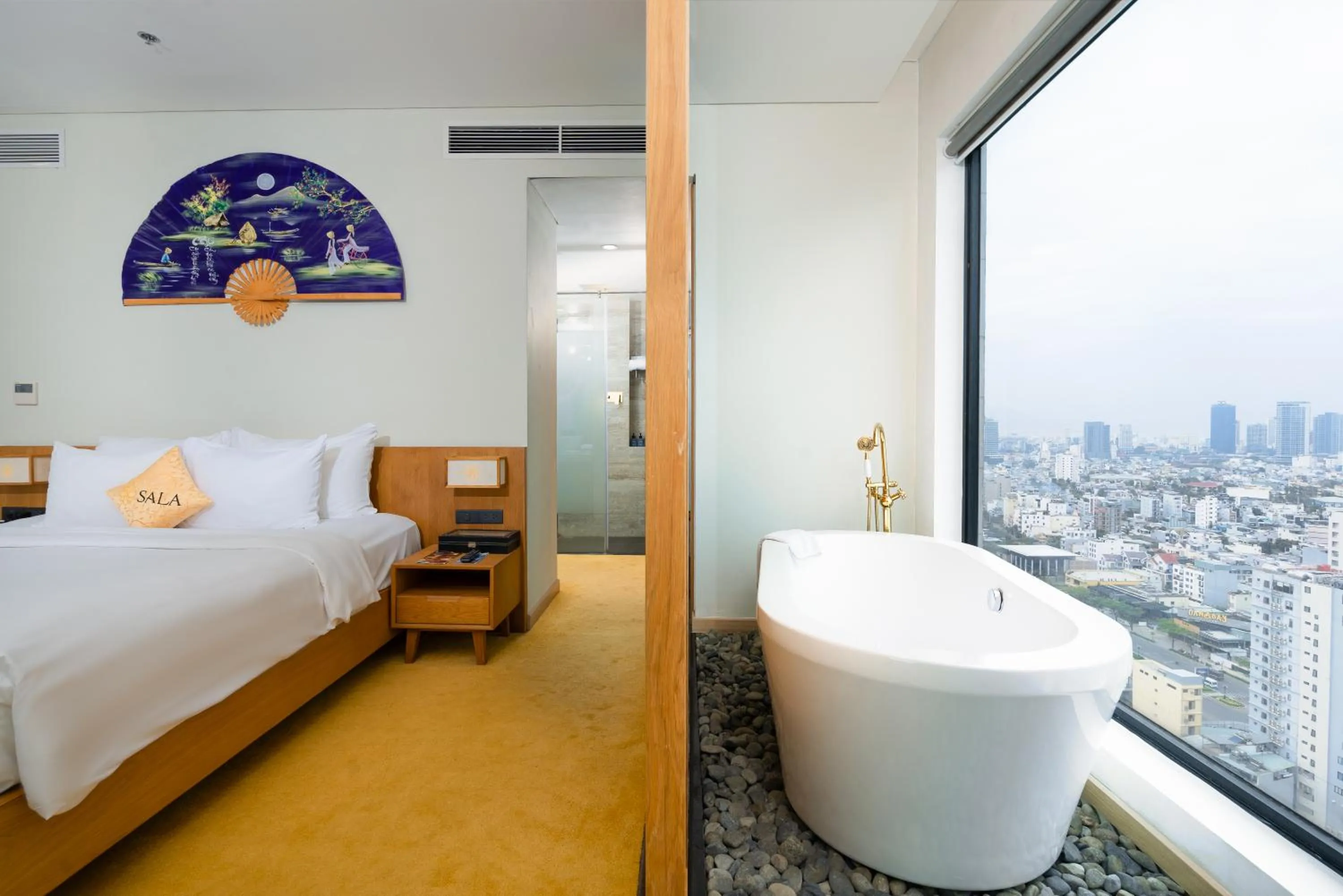 Bed in Sala Danang Beach Hotel