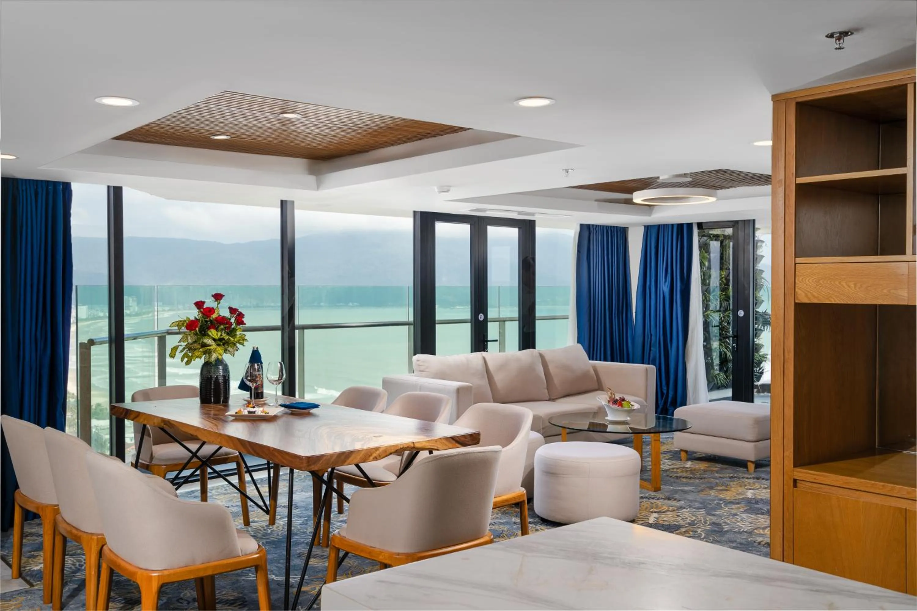 Living room in Sala Danang Beach Hotel