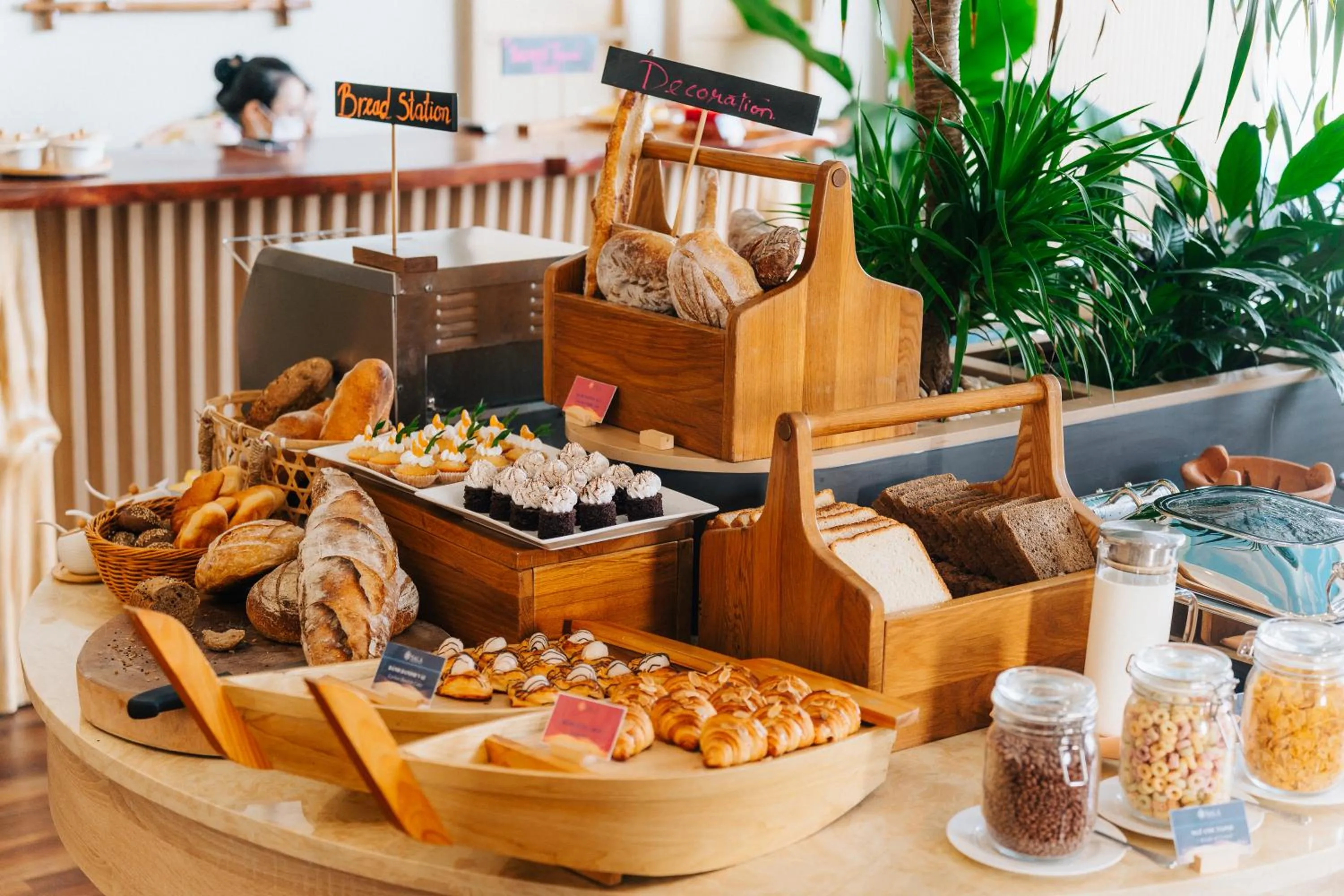 Lounge or bar in Sala Danang Beach Hotel