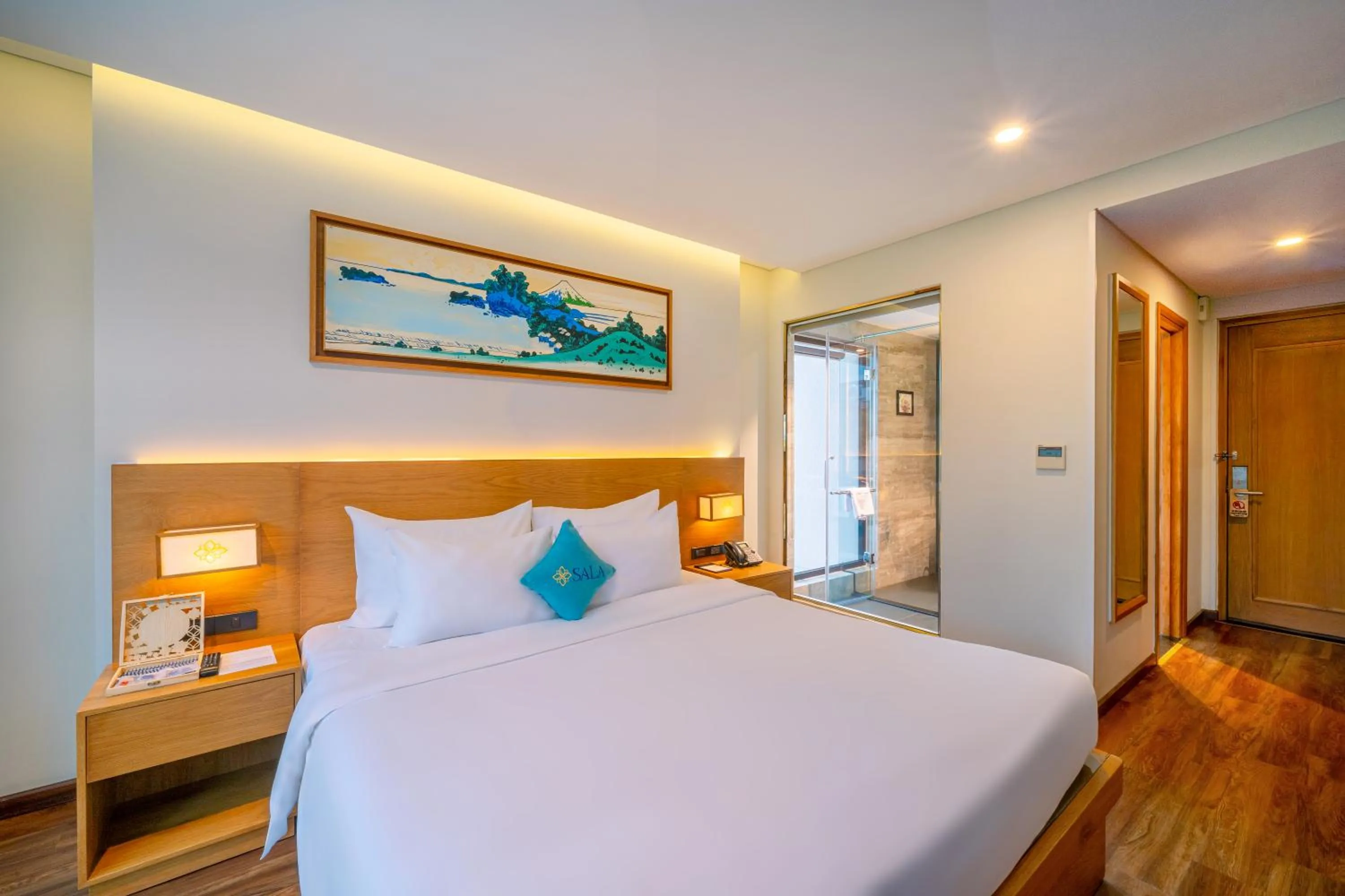 Bed in Sala Danang Beach Hotel