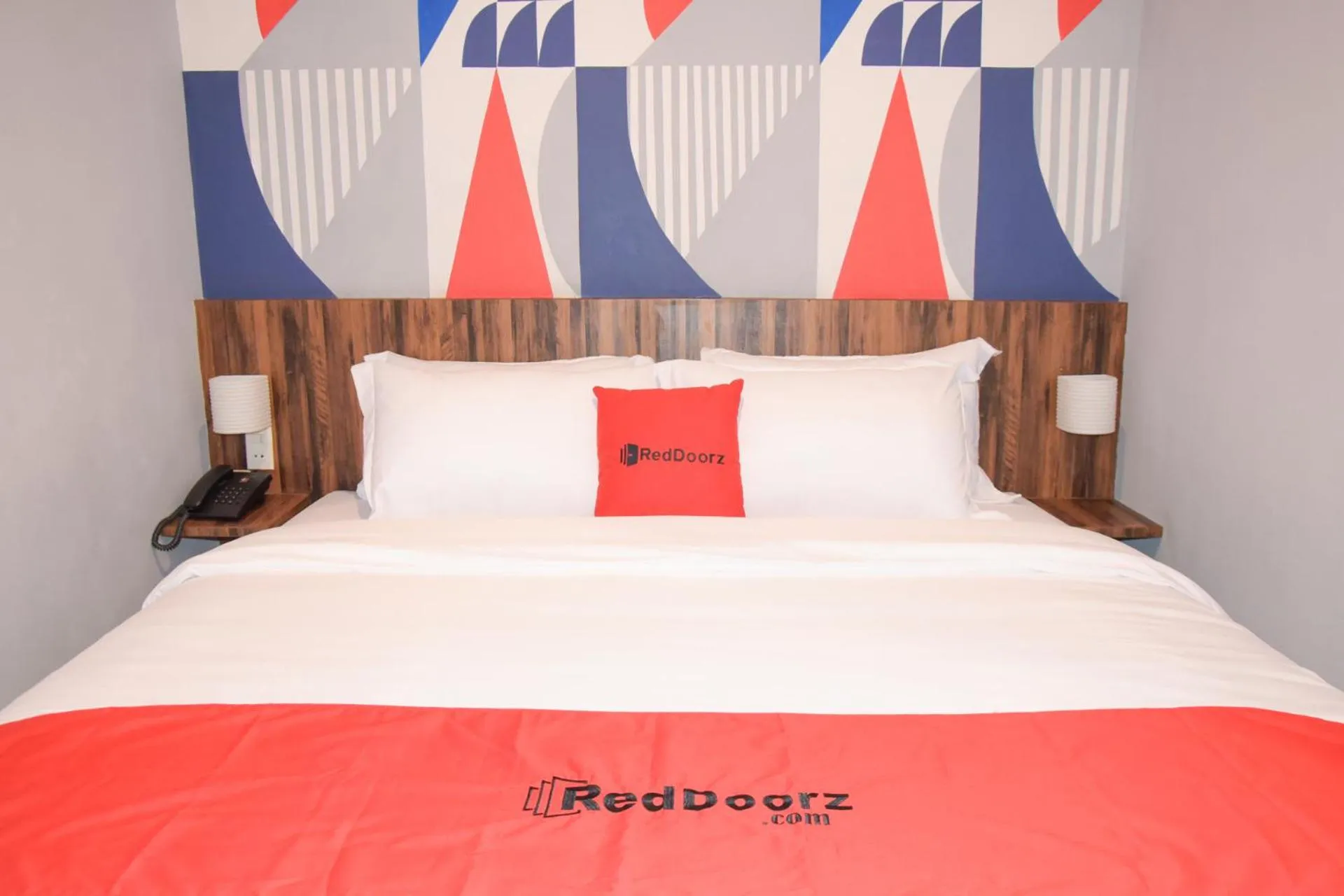 Bedroom, Bed in RedDoorz Plus near UNIMED Medan