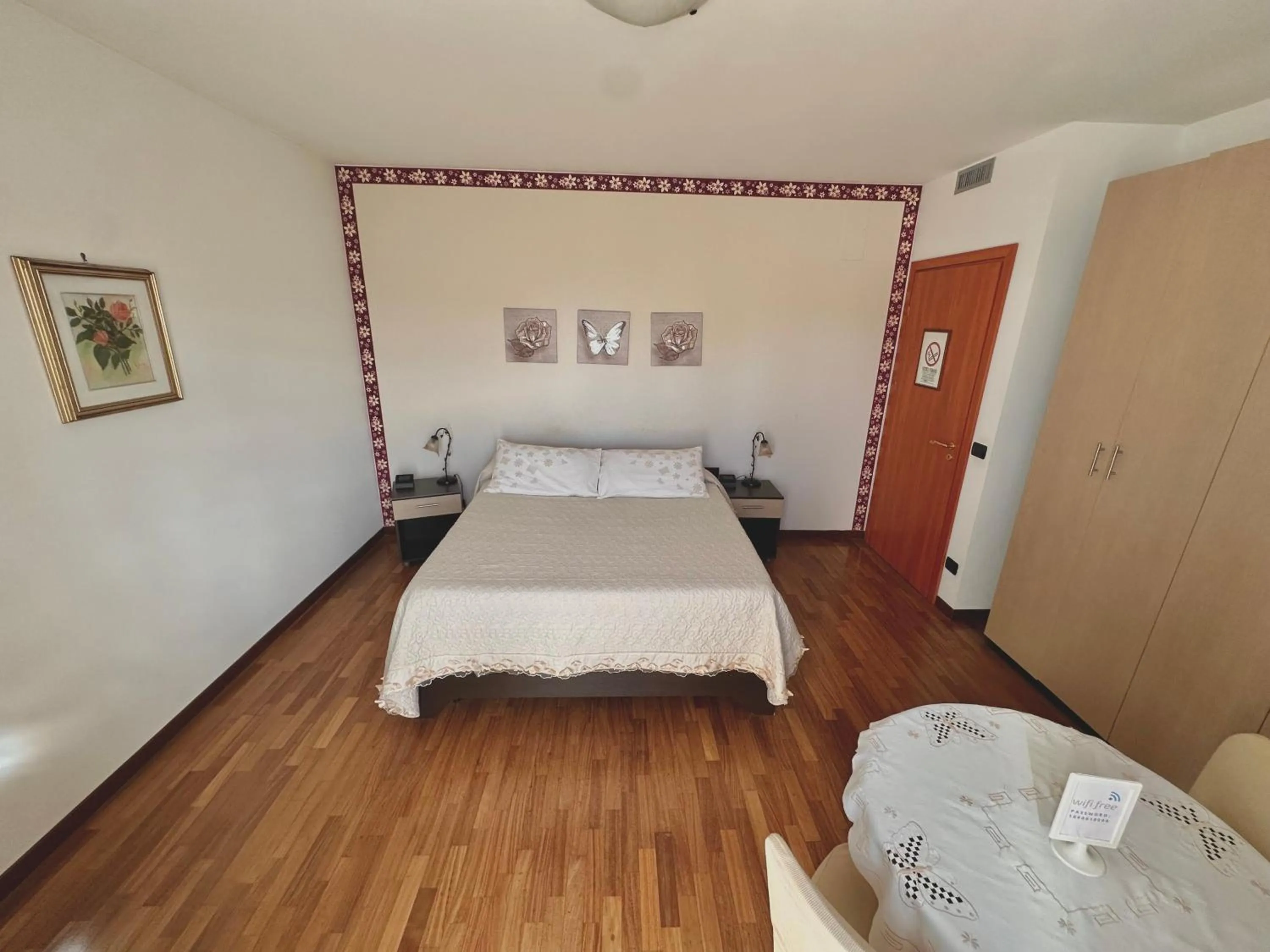 Bedroom, Bed in B&B Mariposa