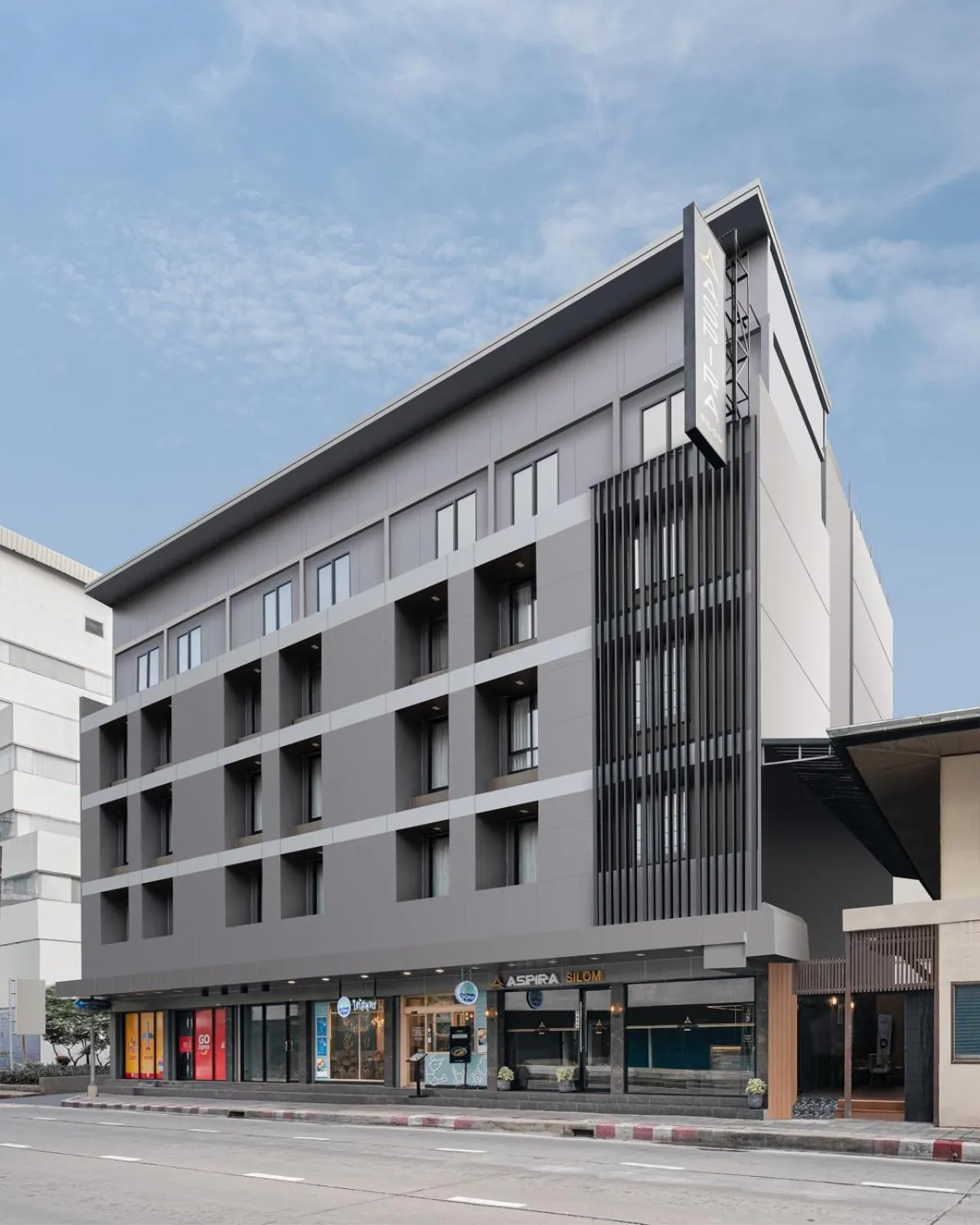 Property building in Aspira Gems Center Silom