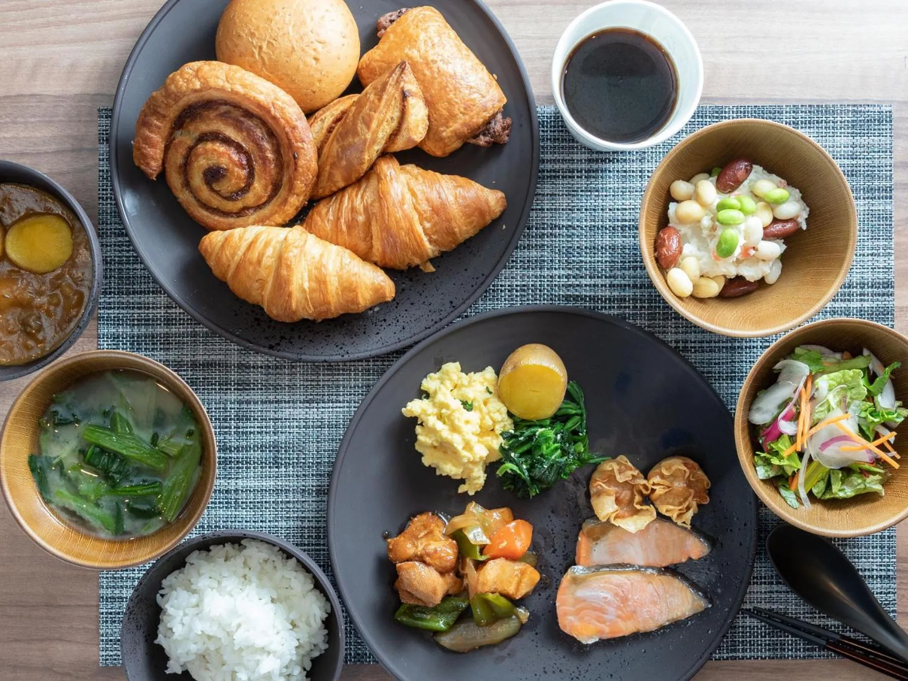 Food and drinks in Super Hotel Premier Obihiro Ekimae