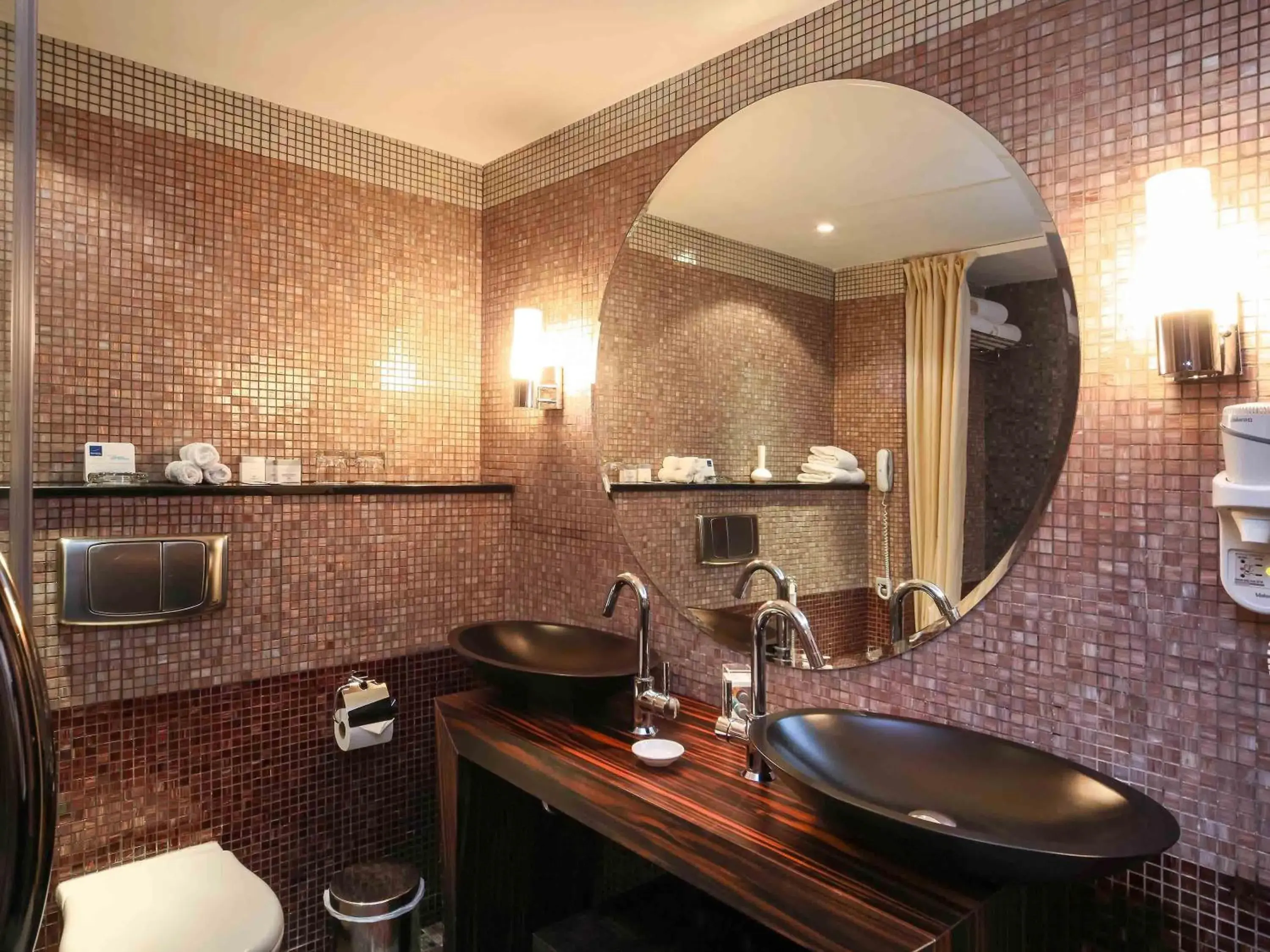 Royal Suite with Double Bed and Kitchen in Novotel Riyadh Al Anoud Royal Suite with Double Bed and Kitchen in Novotel Riyadh Al Anoud