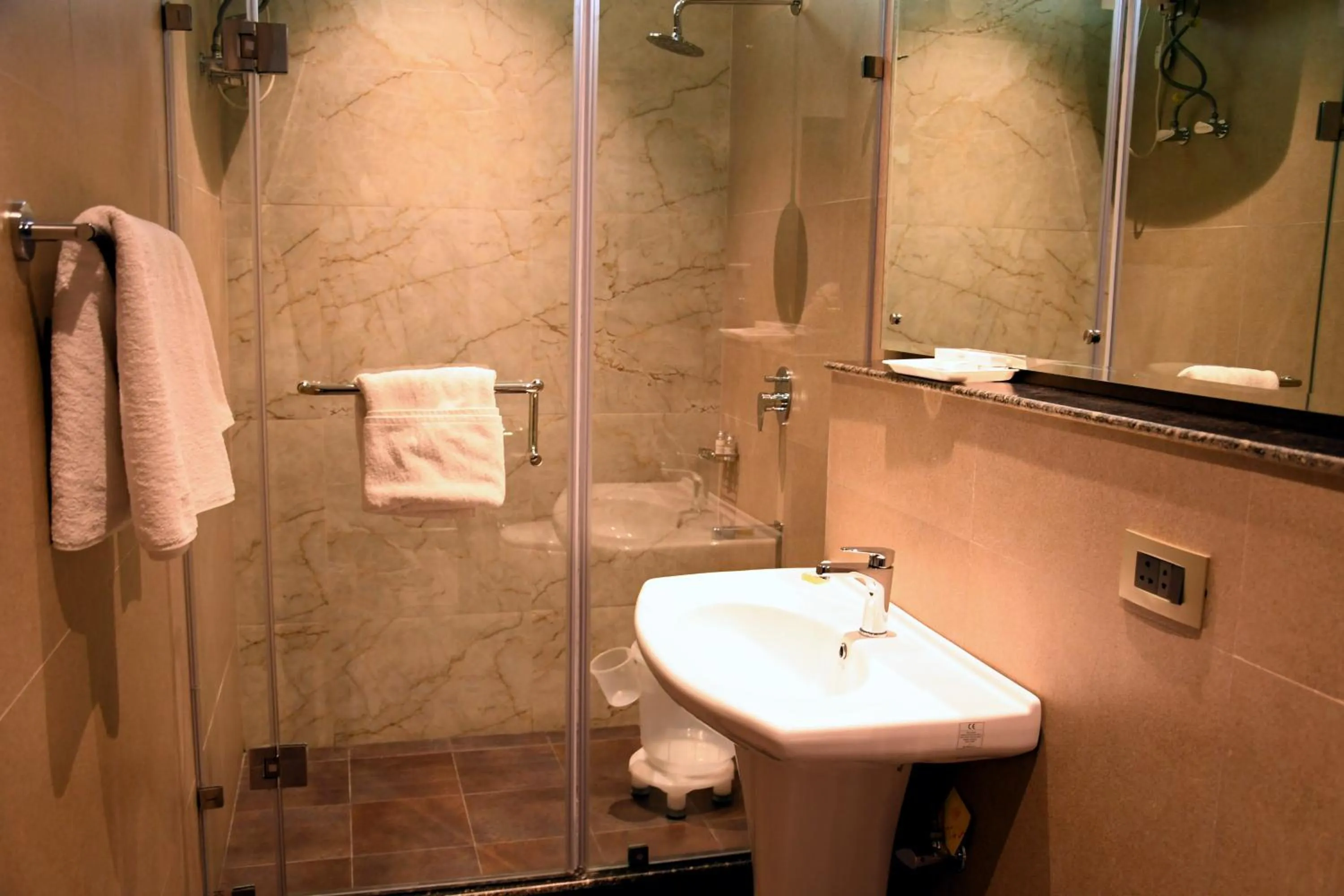 Shower in Mastiff Villa Camellia by OTHPL