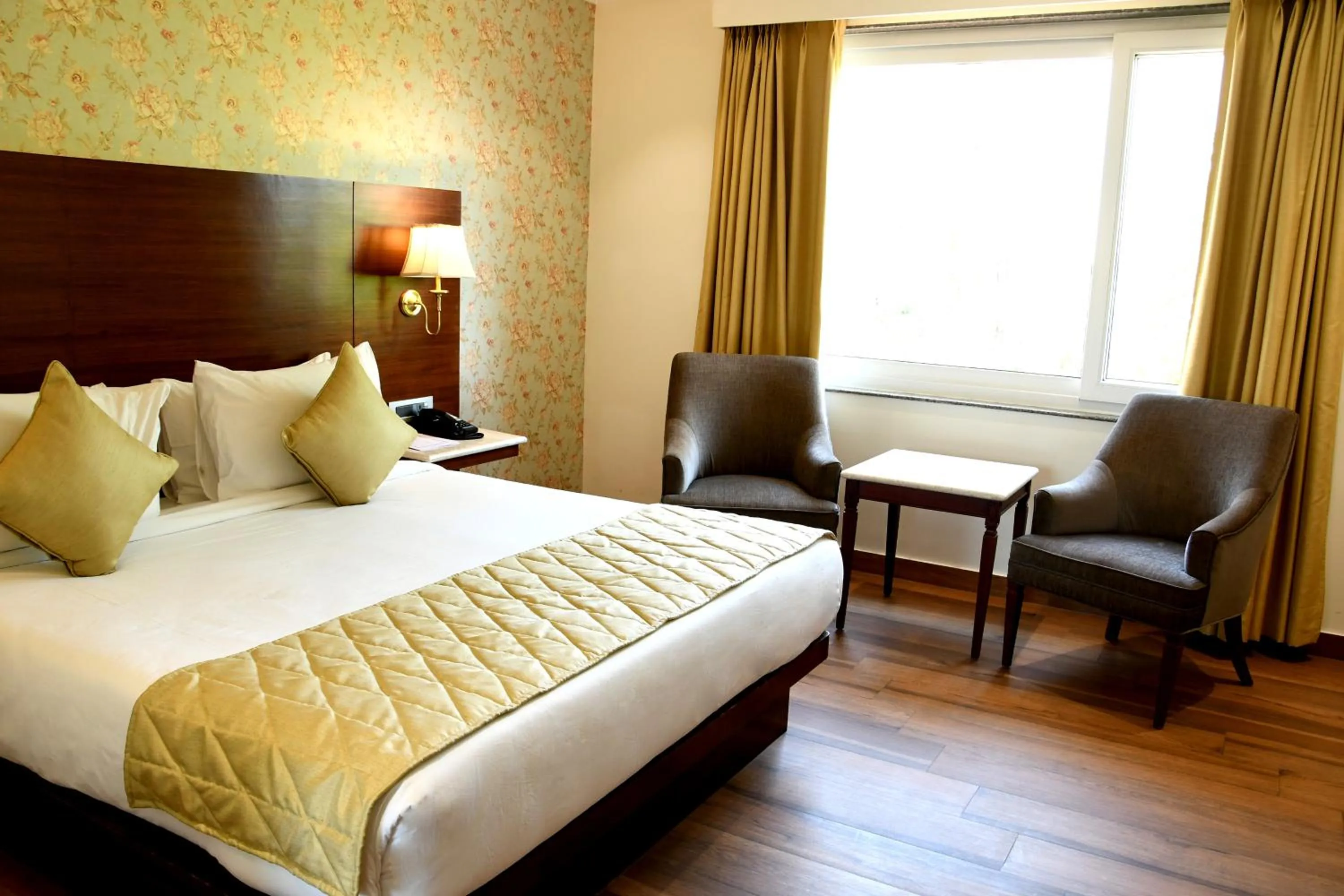 Photo of the whole room, Bed in Mastiff Villa Camellia by OTHPL