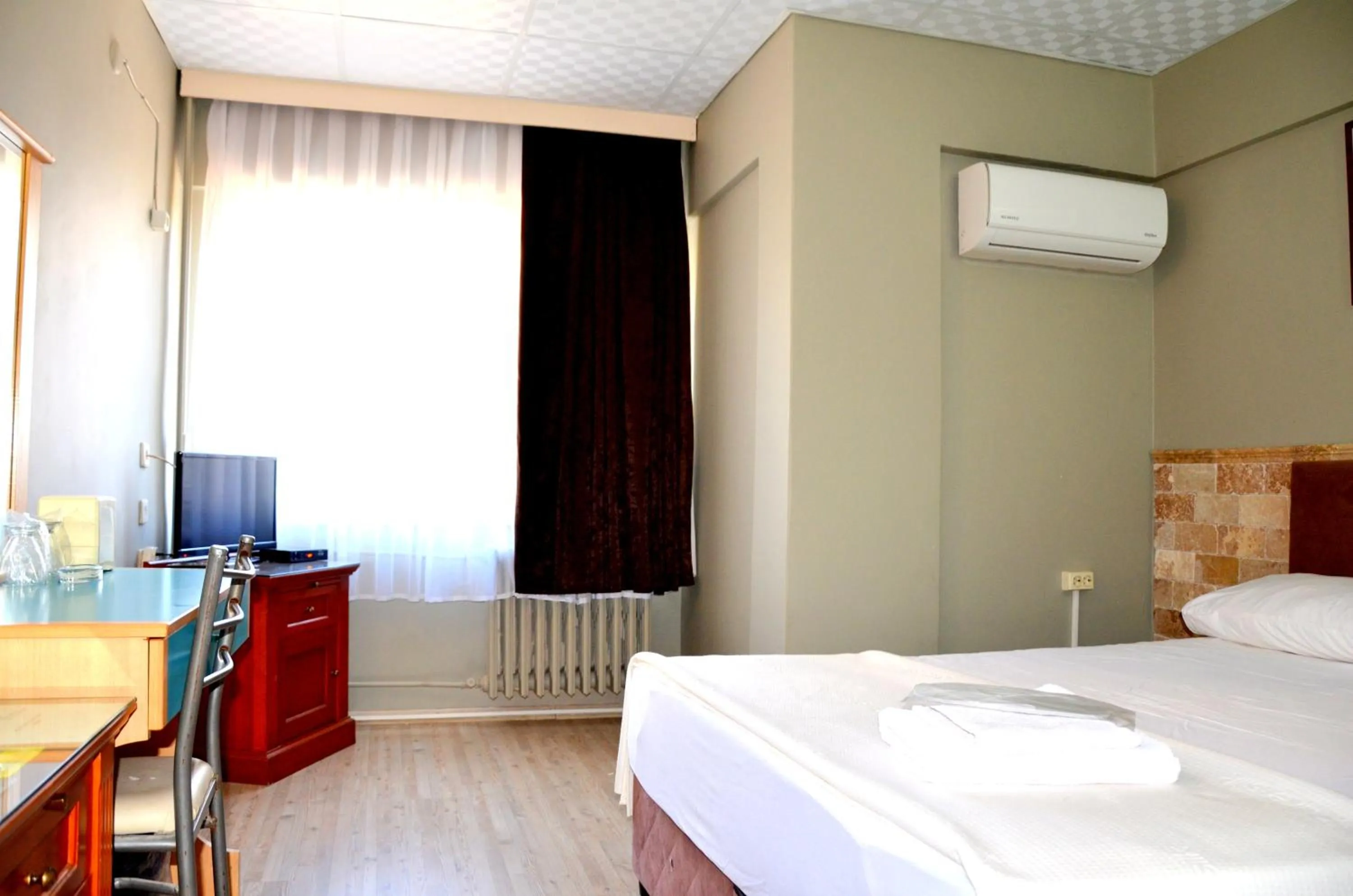Bedroom, Bed in Elite Hotel City Center Saray Bed and Breakfast