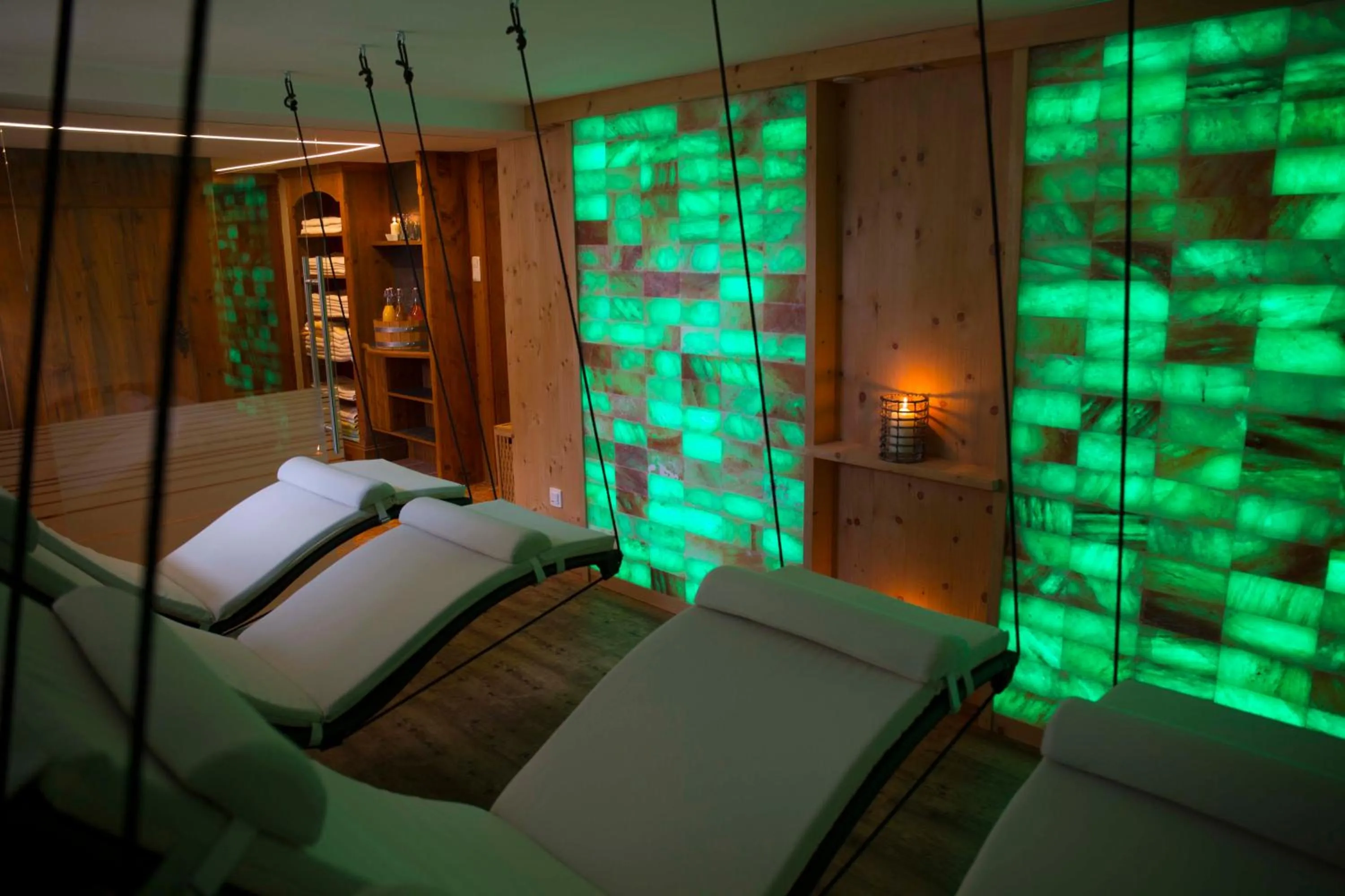 Spa and wellness centre/facilities, Bed in Landhotel Föhrenhof Ellmau