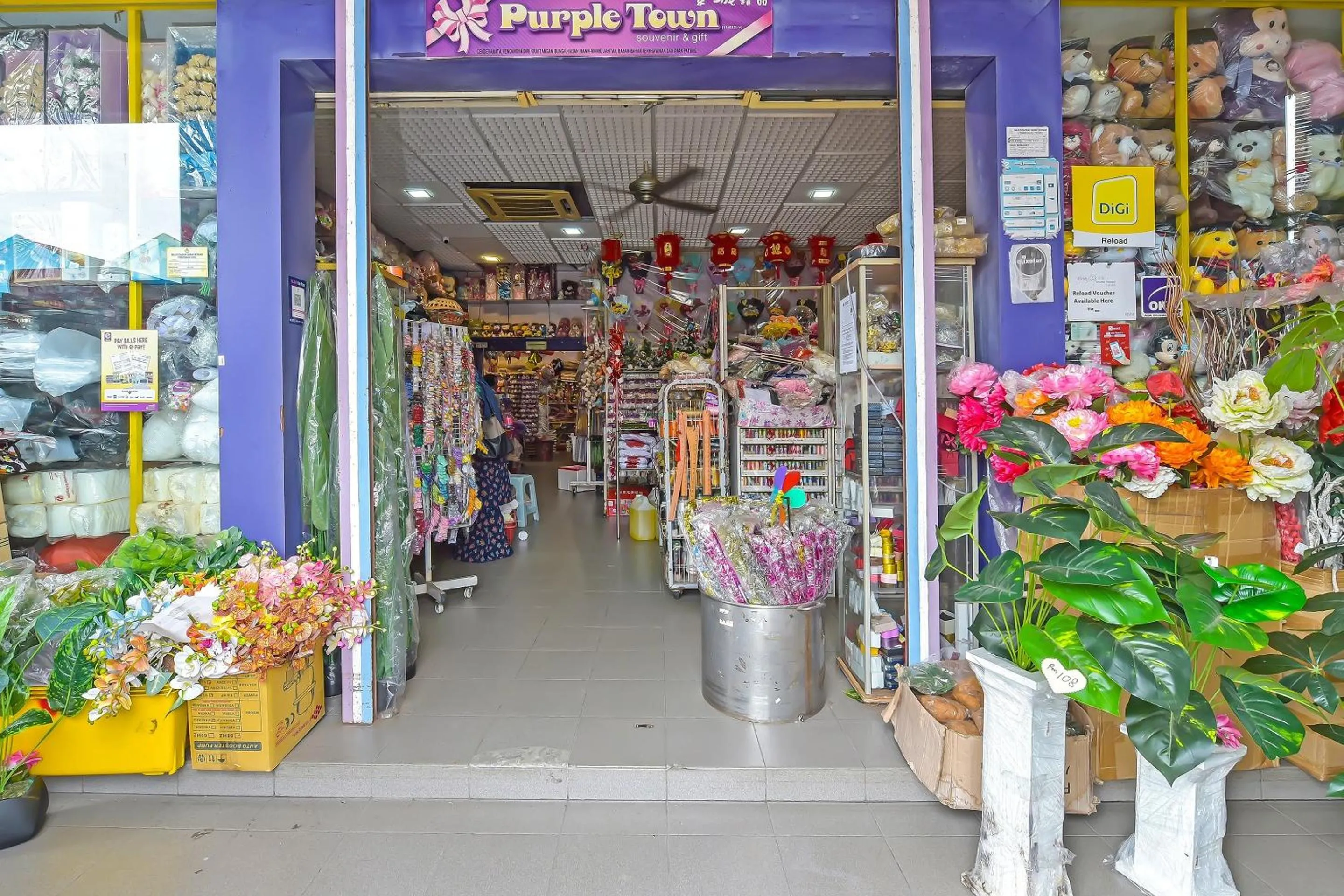 Lobby or reception in Hotel O Purple Town