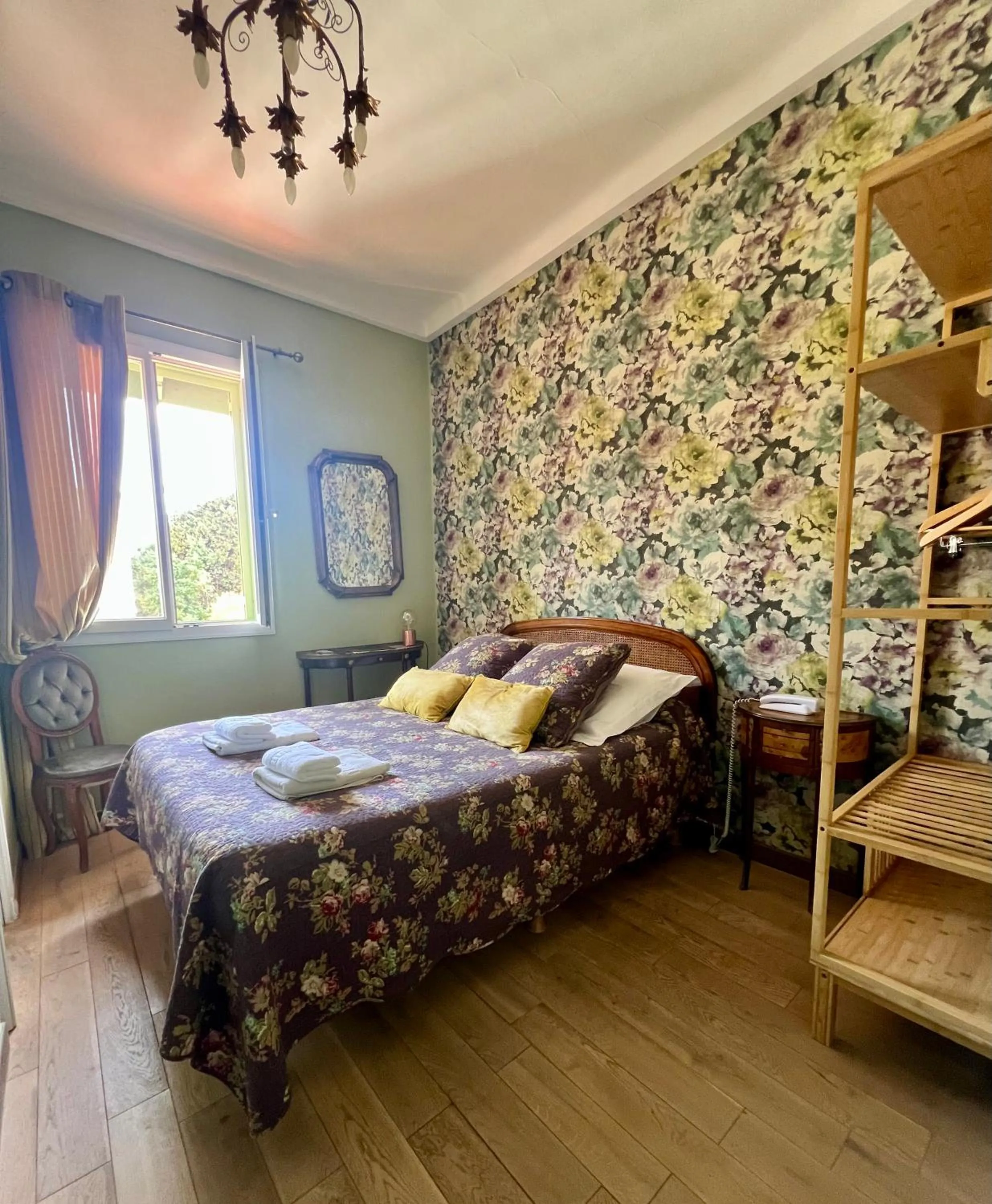 Bedroom, Bed in Hotel Le Ponteil