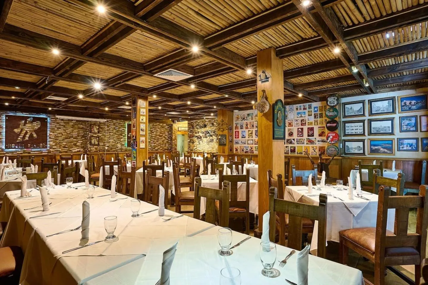 Restaurant/places to eat in Hotel Riazor