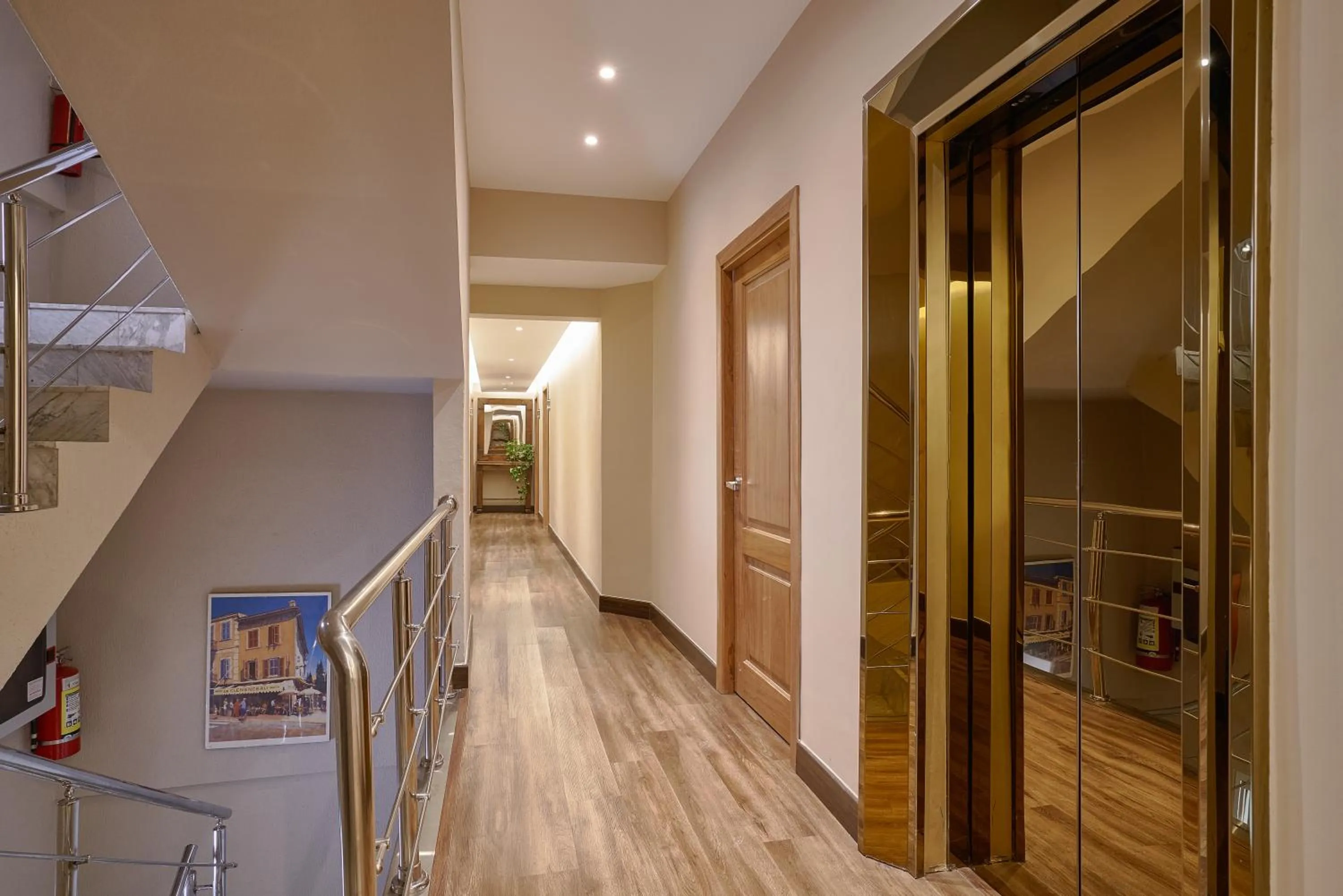 elevator in Hotel Riazor