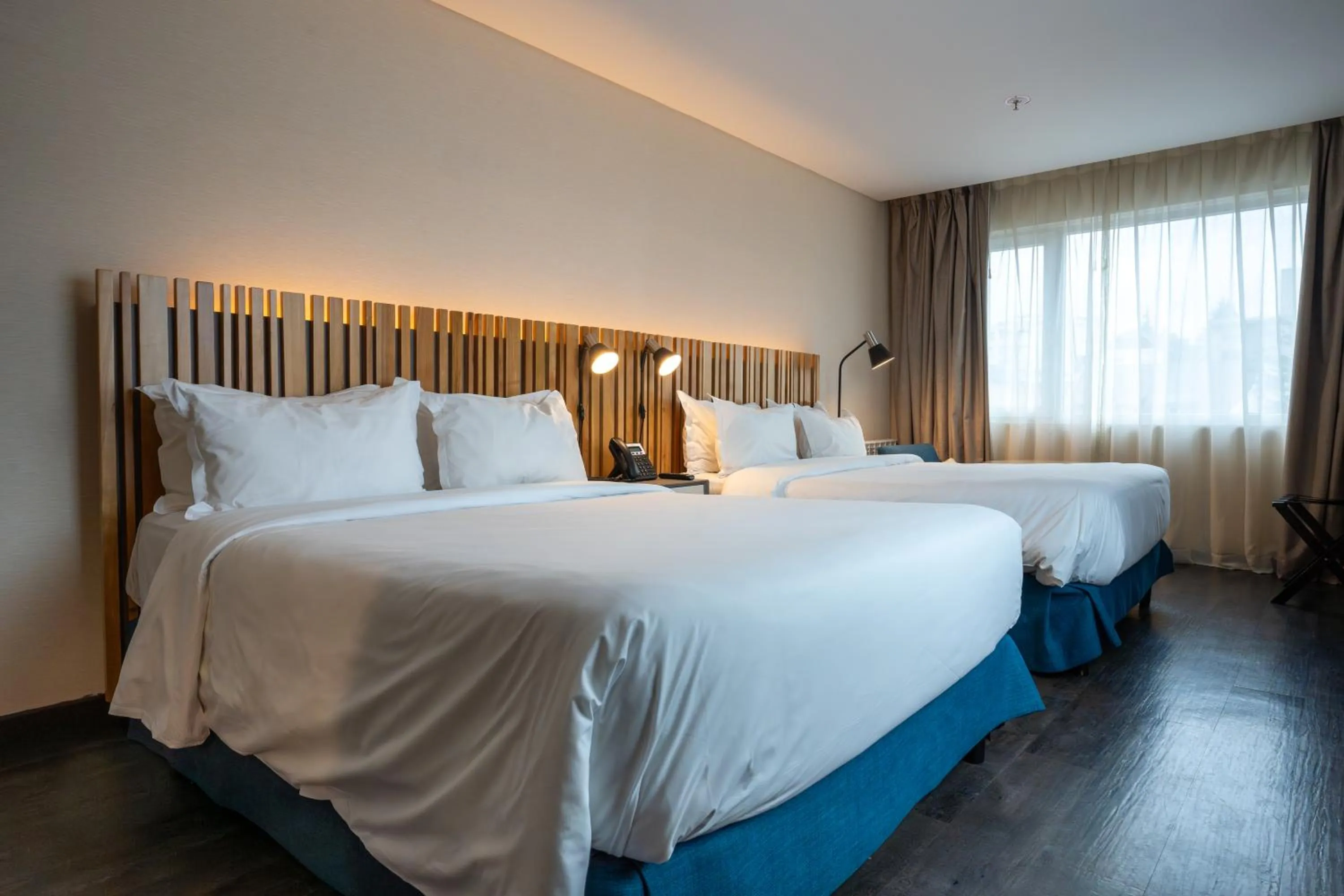 Bed in Hampton By Hilton Bariloche