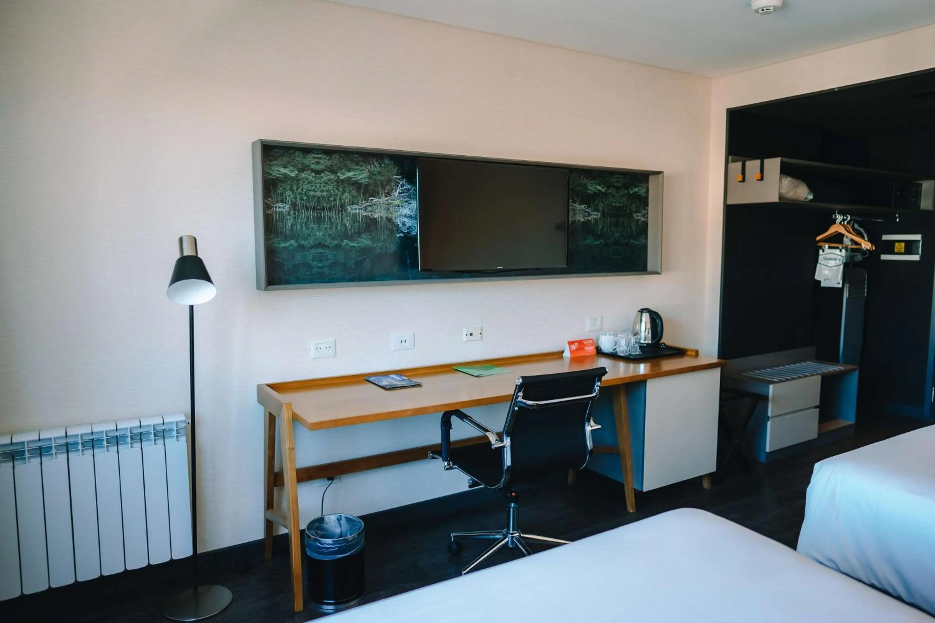 Bedroom, Bed in Hampton By Hilton Bariloche