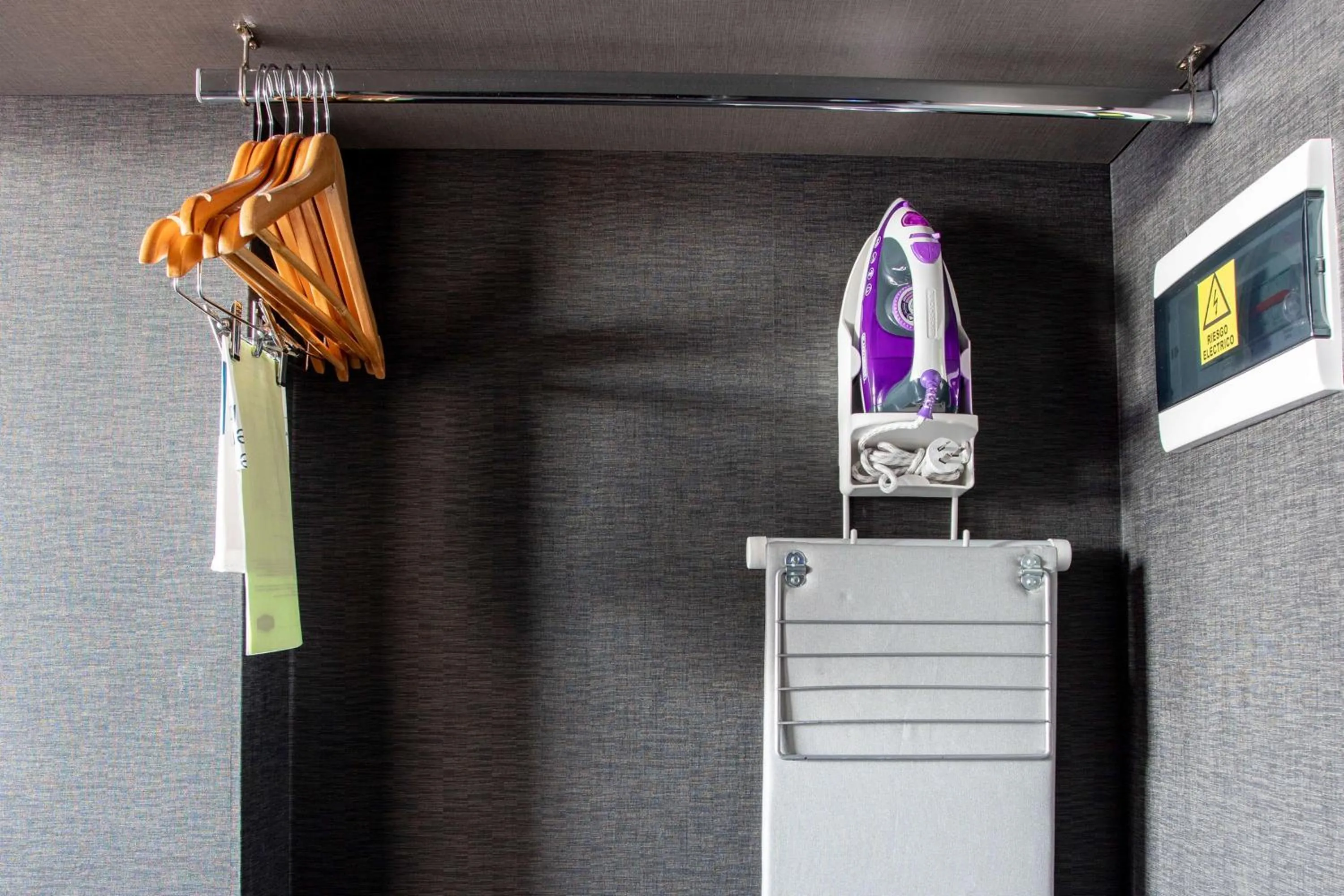 Photo of the whole room in Hampton By Hilton Bariloche