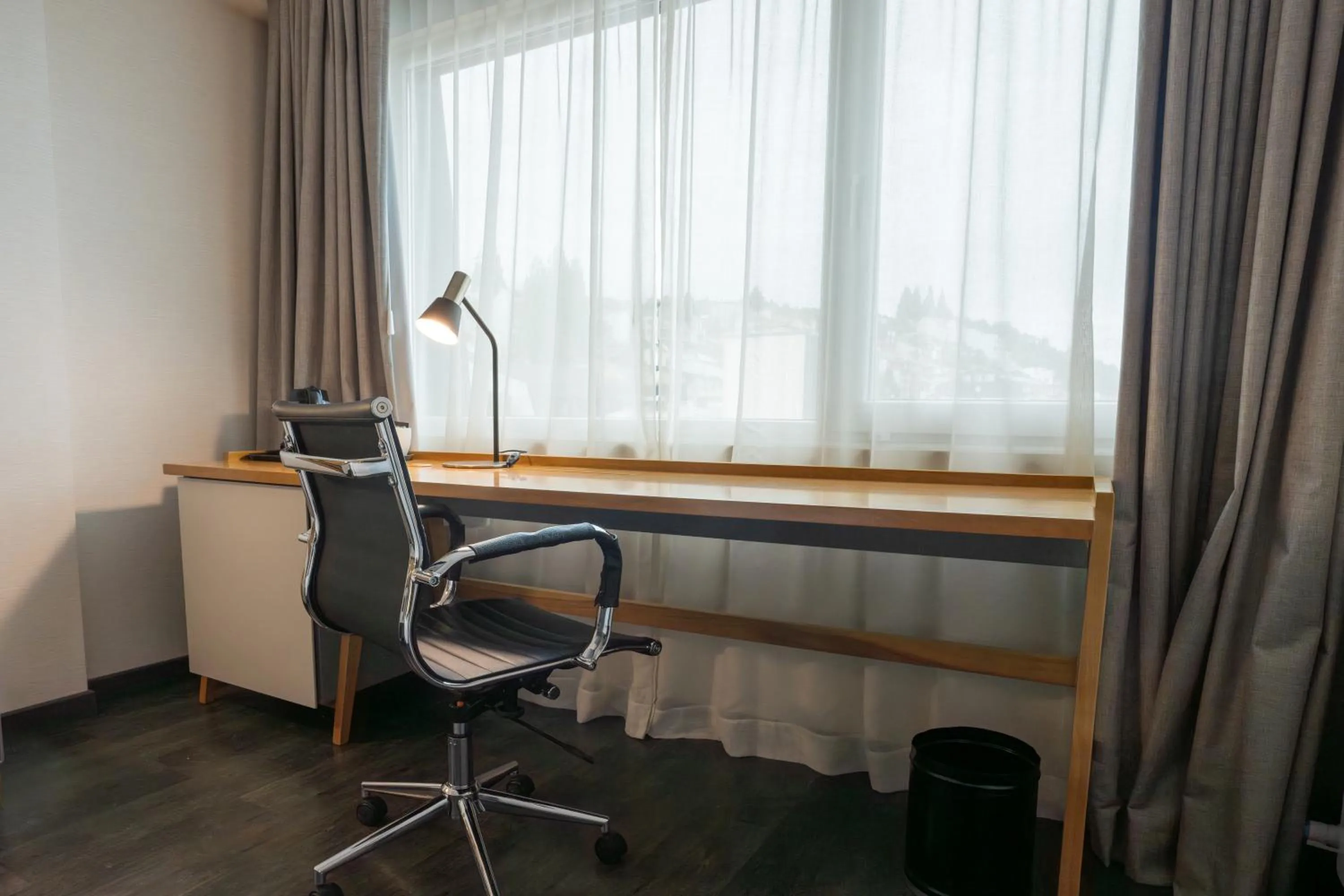 hair dresser in Hampton By Hilton Bariloche