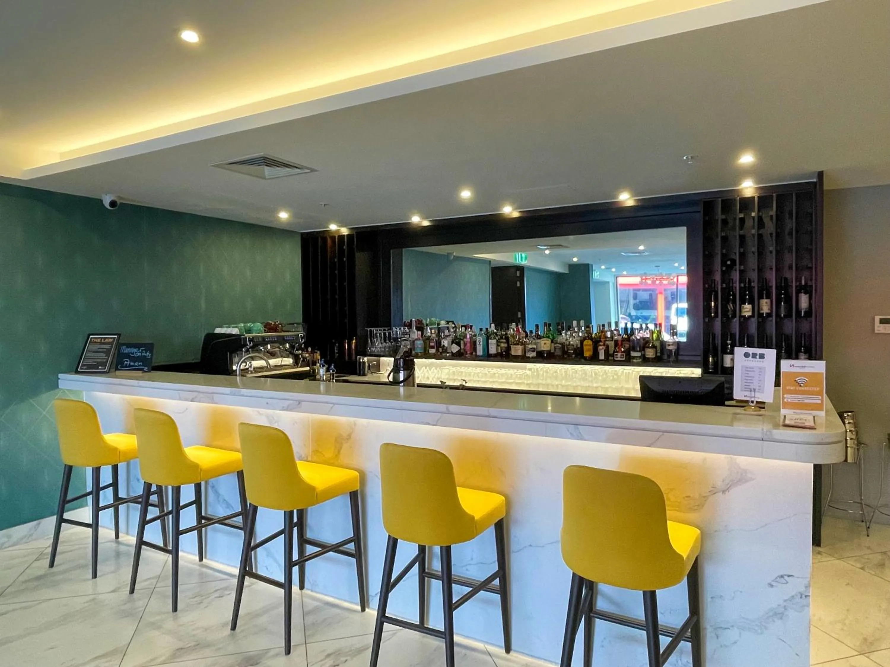 Lounge or bar in Swiss-Belhotel Napier