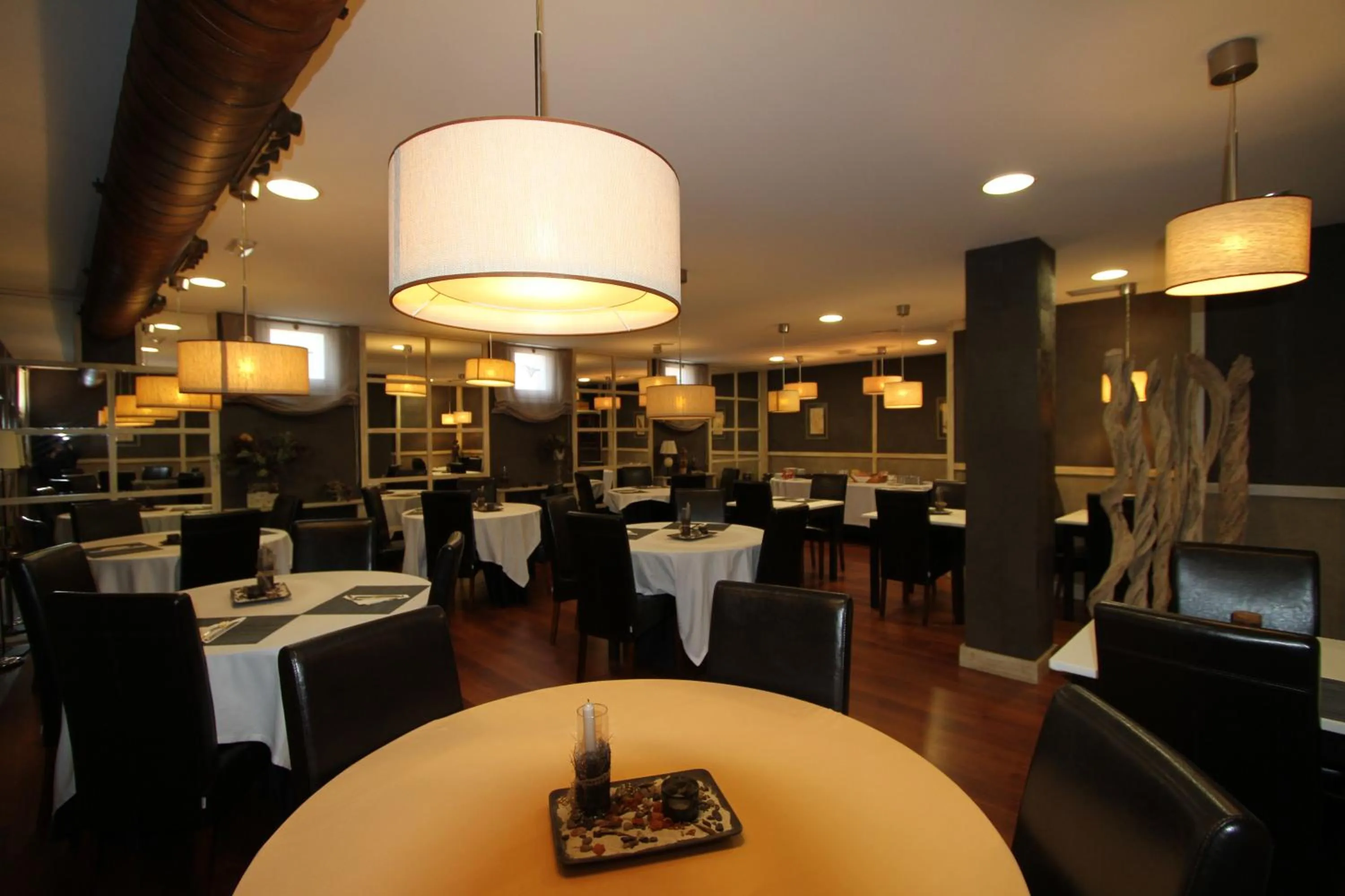 Restaurant/places to eat in Hotel Verdemar