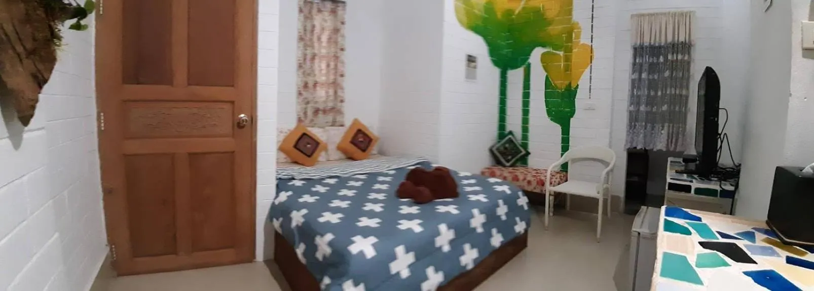 Bed in Banthorphan Resort