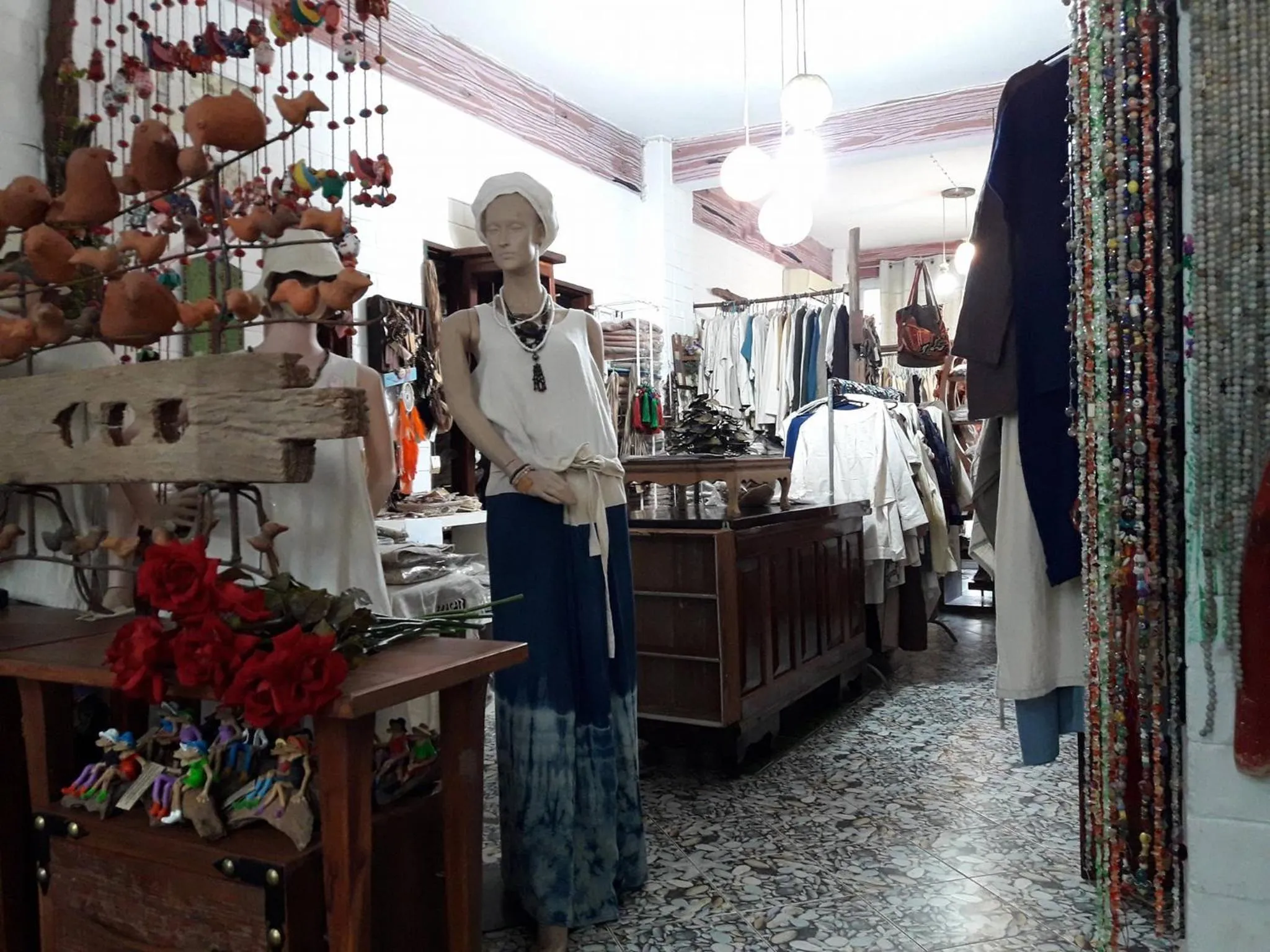 On-site shops in Banthorphan Resort