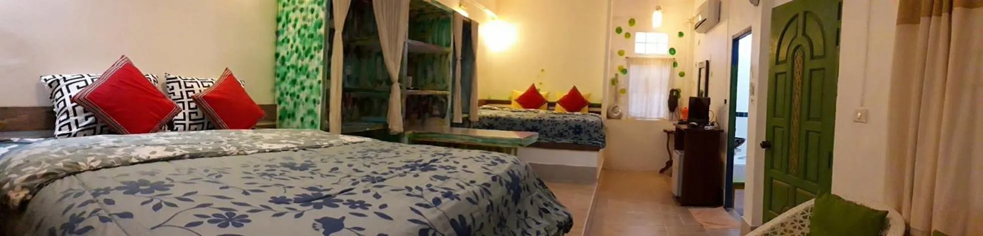 Bed in Banthorphan Resort