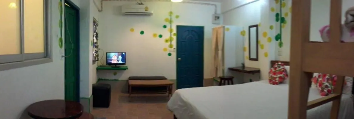 Bed in Banthorphan Resort