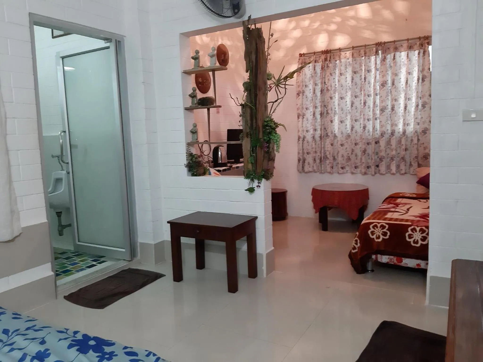 Bed in Banthorphan Resort