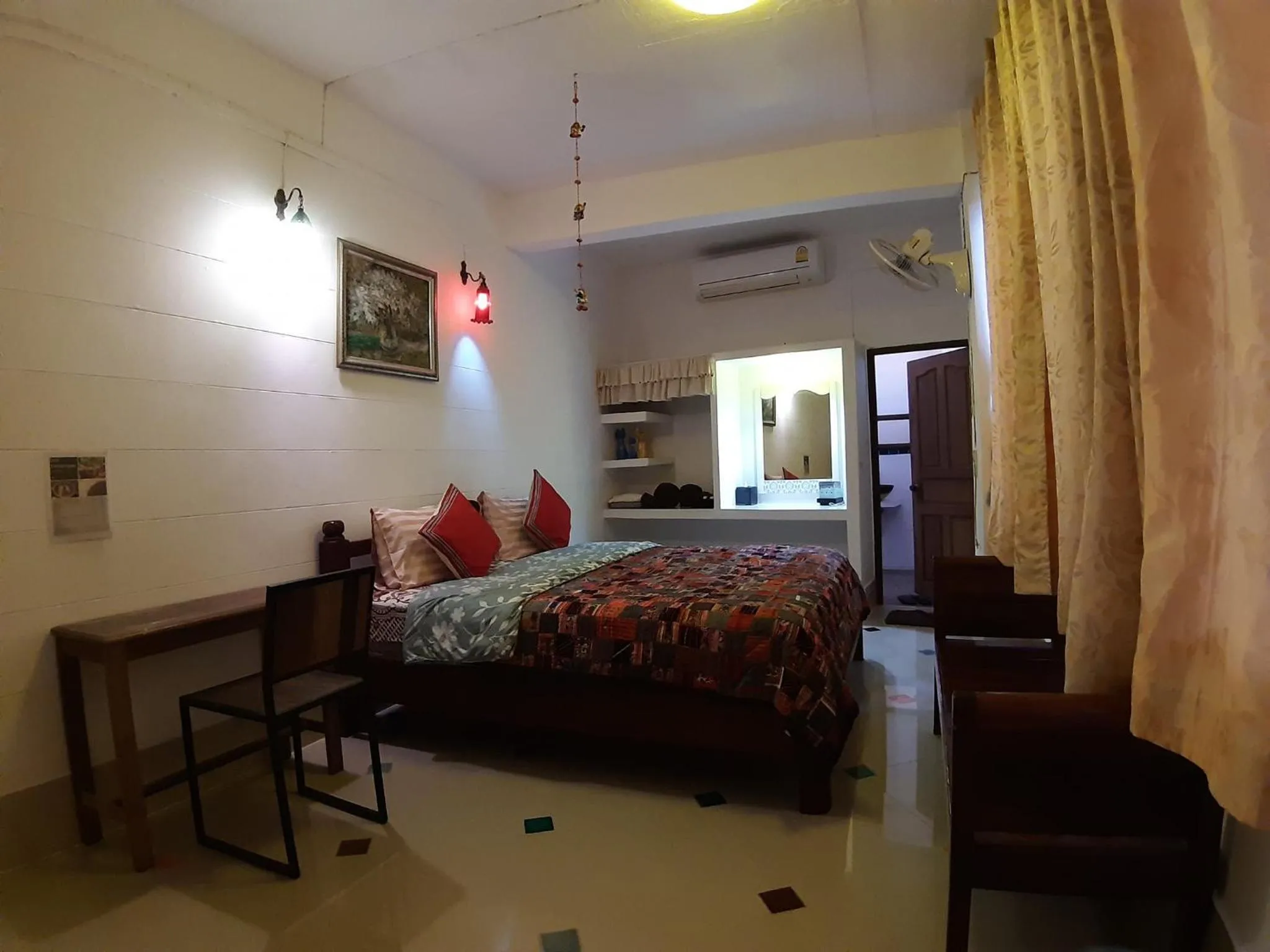 Bed in Banthorphan Resort