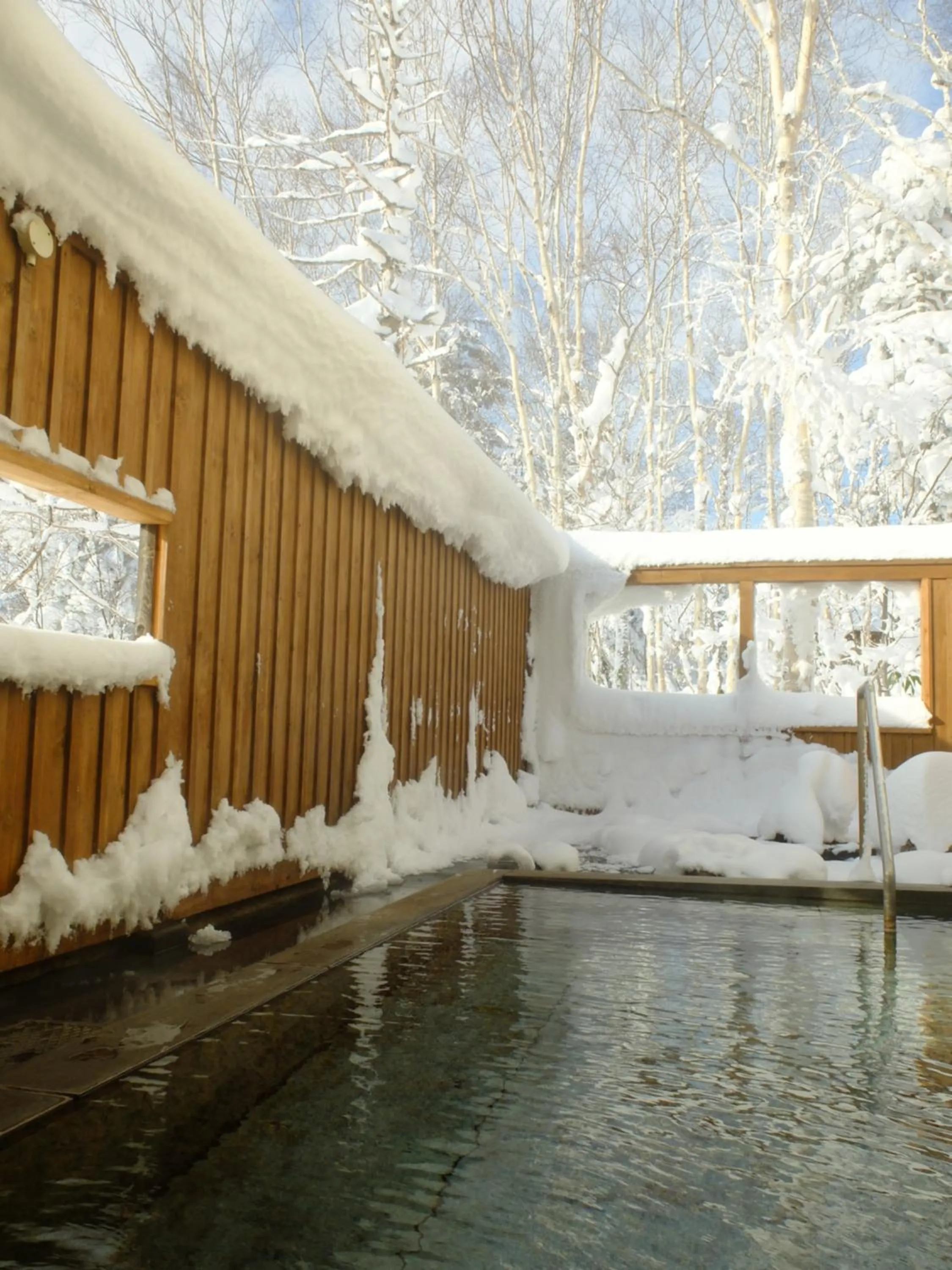Property building in K's House Hokkaido - Asahidake Onsen Hostel