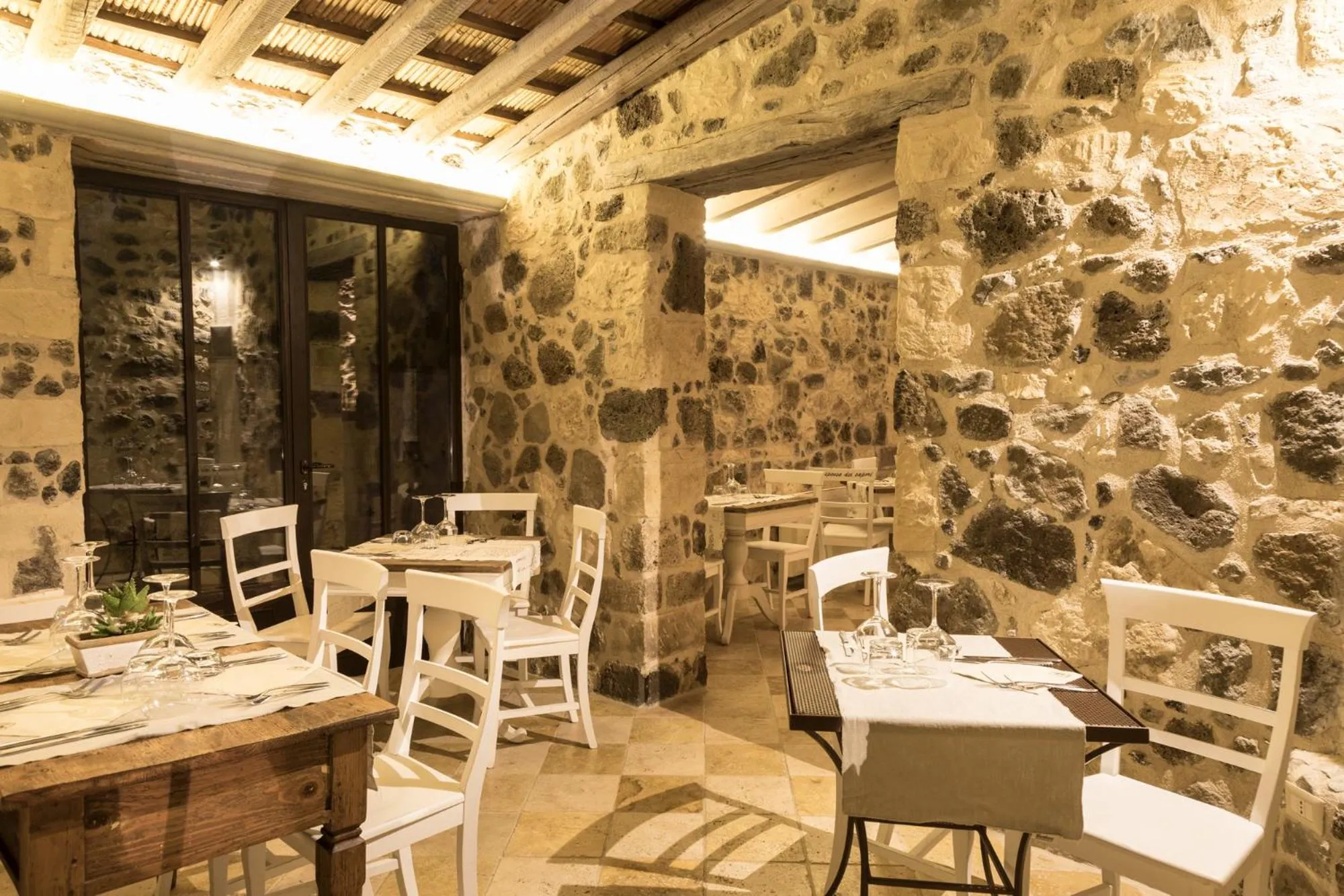 Restaurant/places to eat in Il Cortiletto Hotel Maison