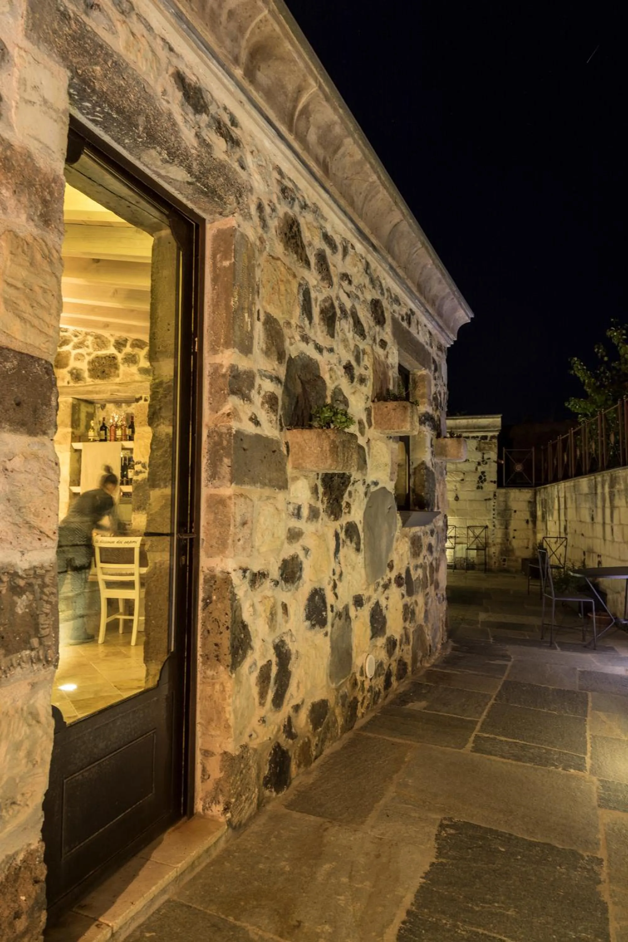 Restaurant/places to eat in Il Cortiletto Hotel Maison