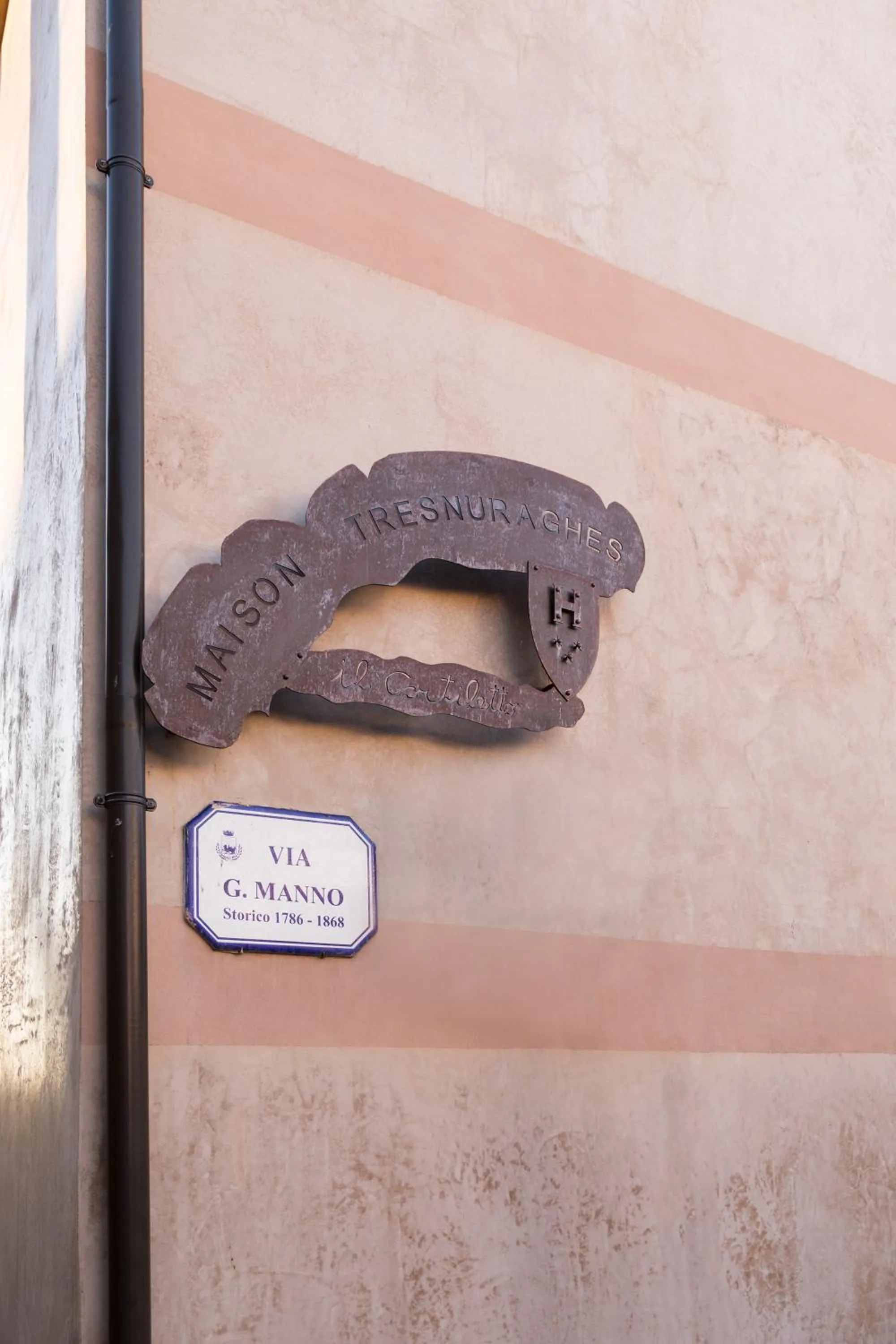 Property building in Il Cortiletto Hotel Maison