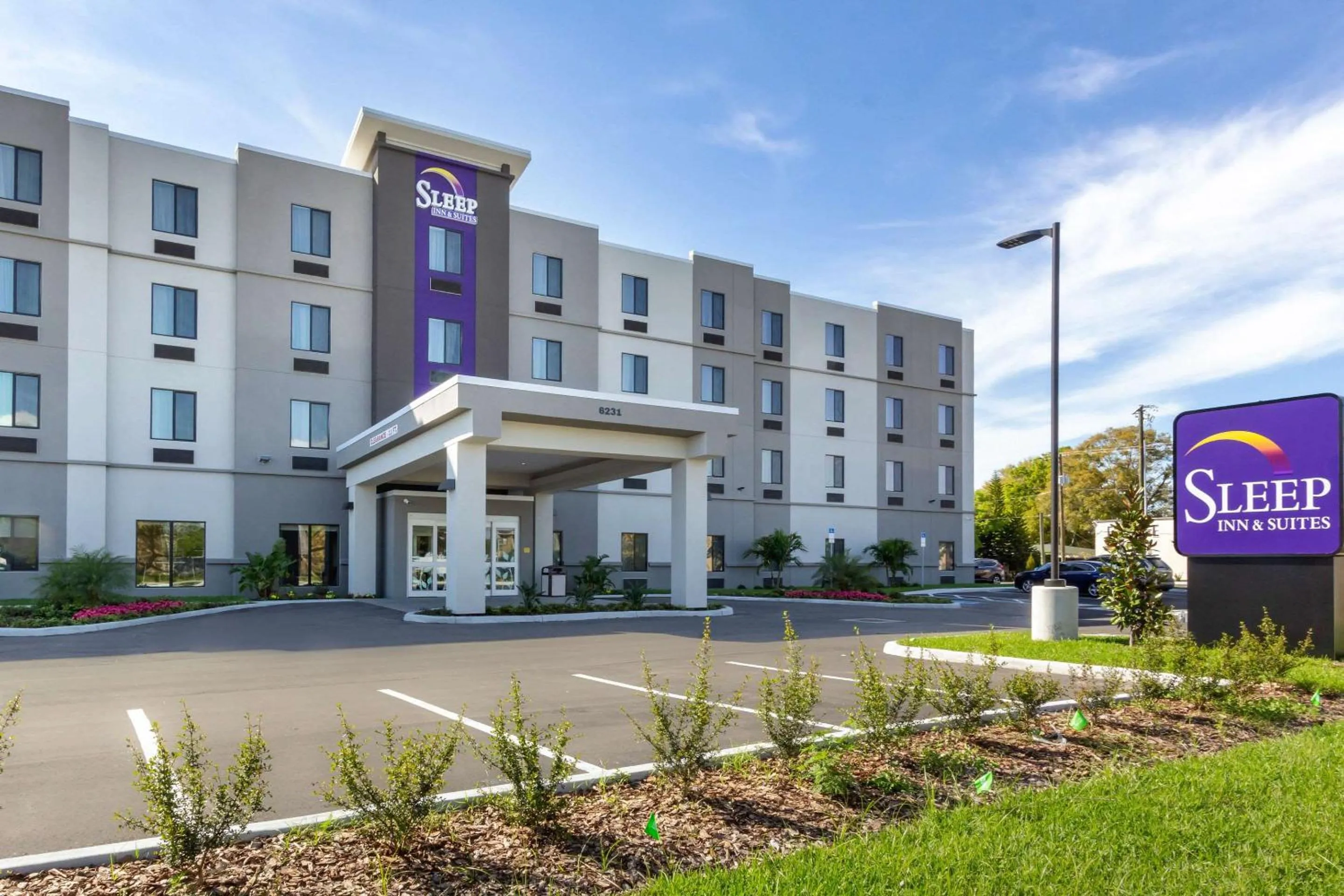 Property building in Sleep Inn & Suites Tampa South