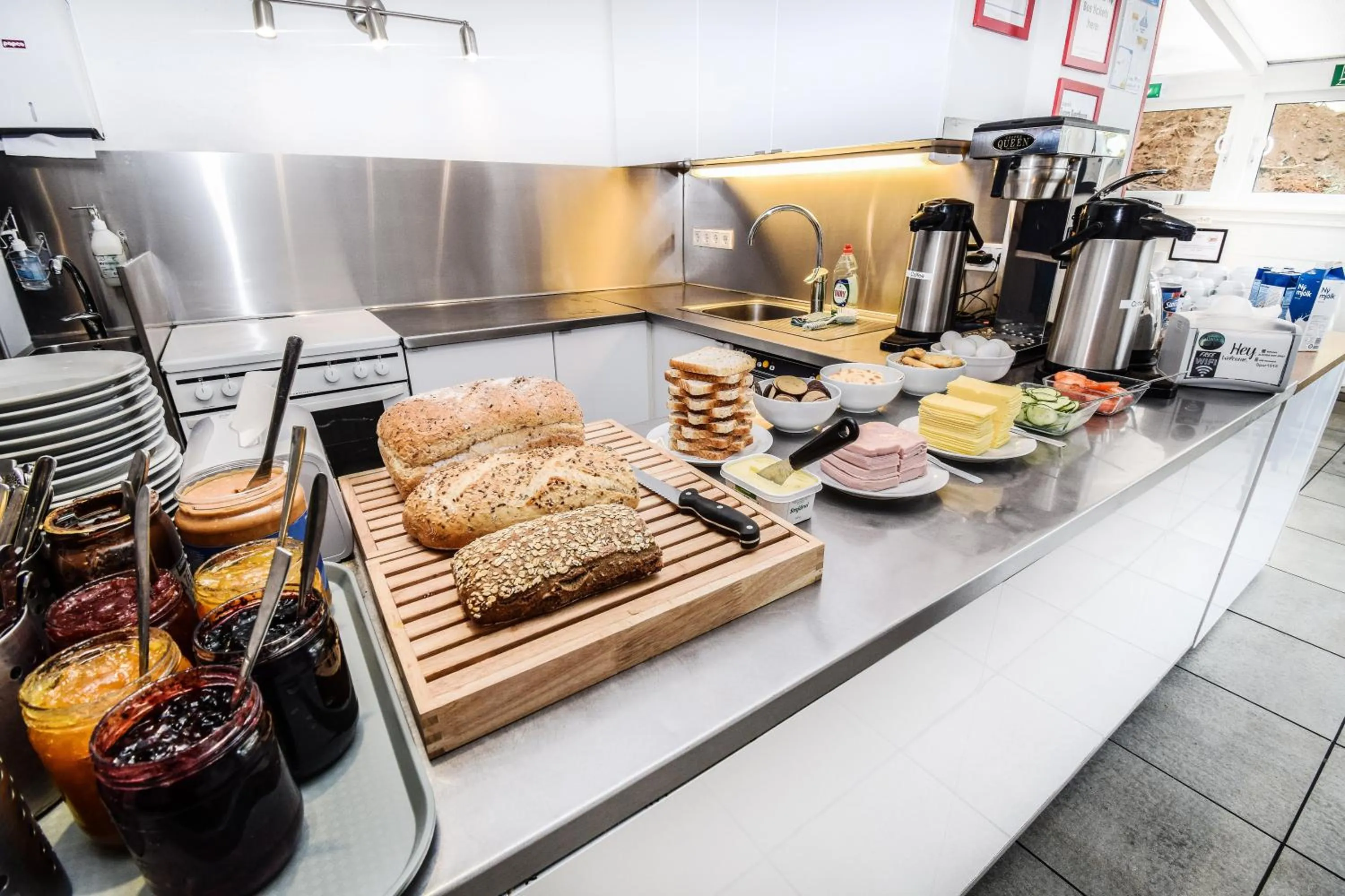 Coffee/tea facilities in Guesthouse Aurora