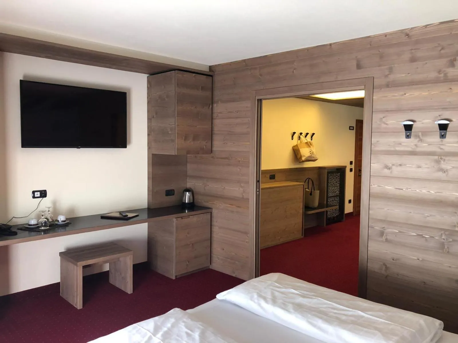 Bed in Hotel Touring