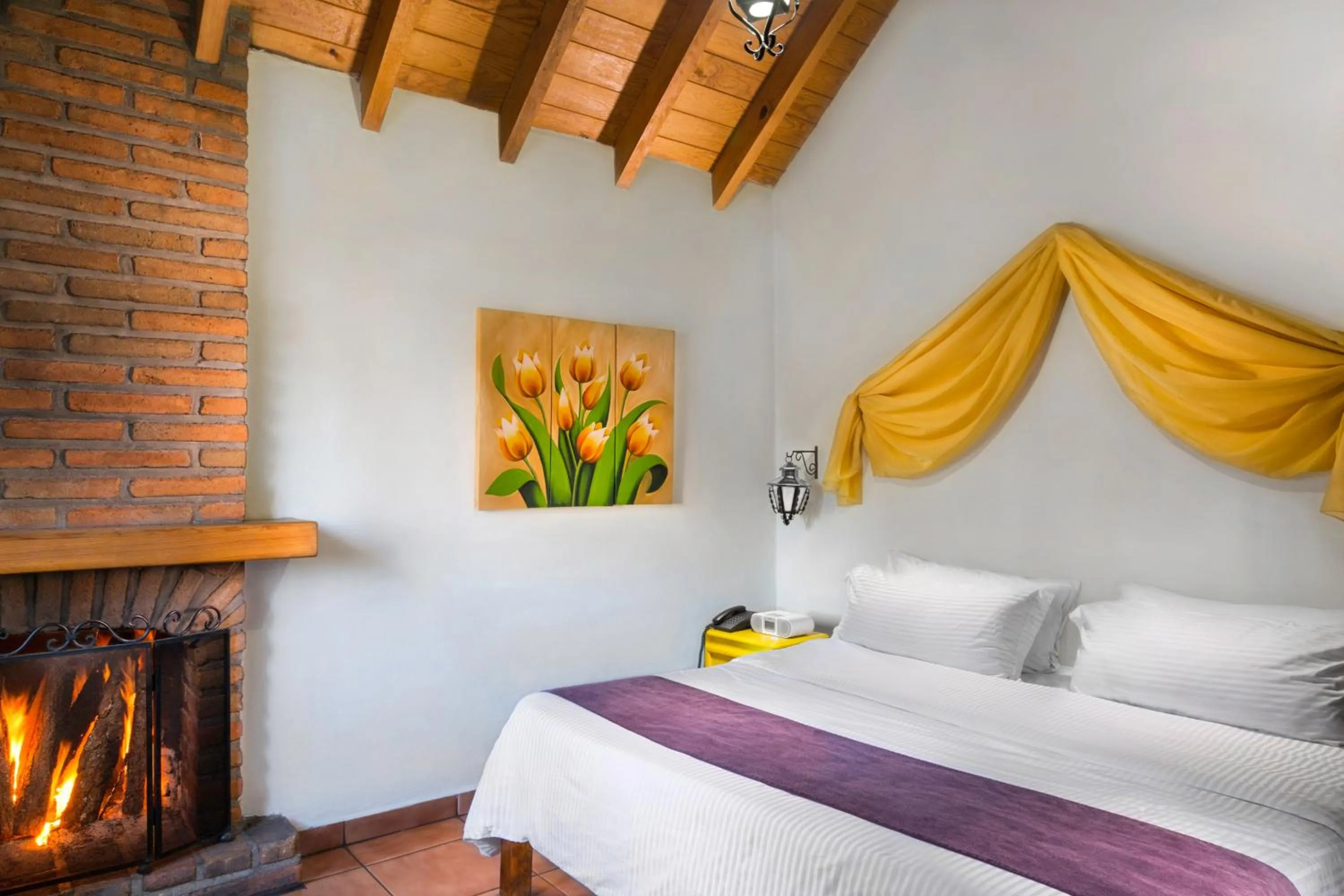 Decorative detail, Bed in Cabañas Sierra Mazamitla