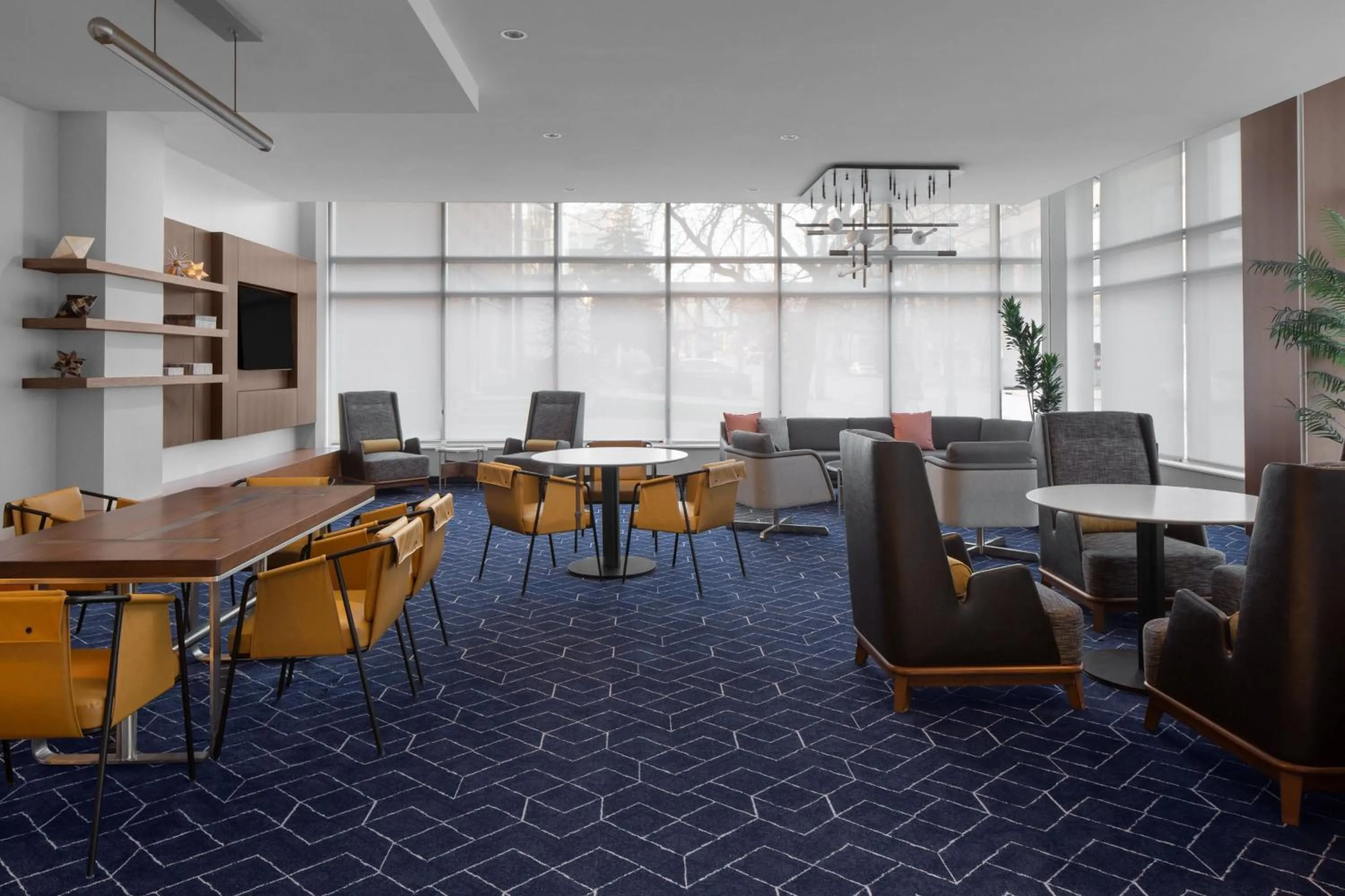 Lounge or bar in Courtyard Cleveland University Circle