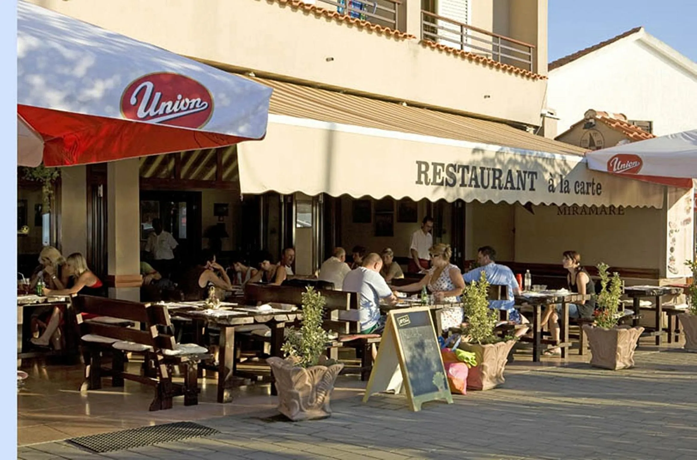 Facade/entrance in Hotel Miramare