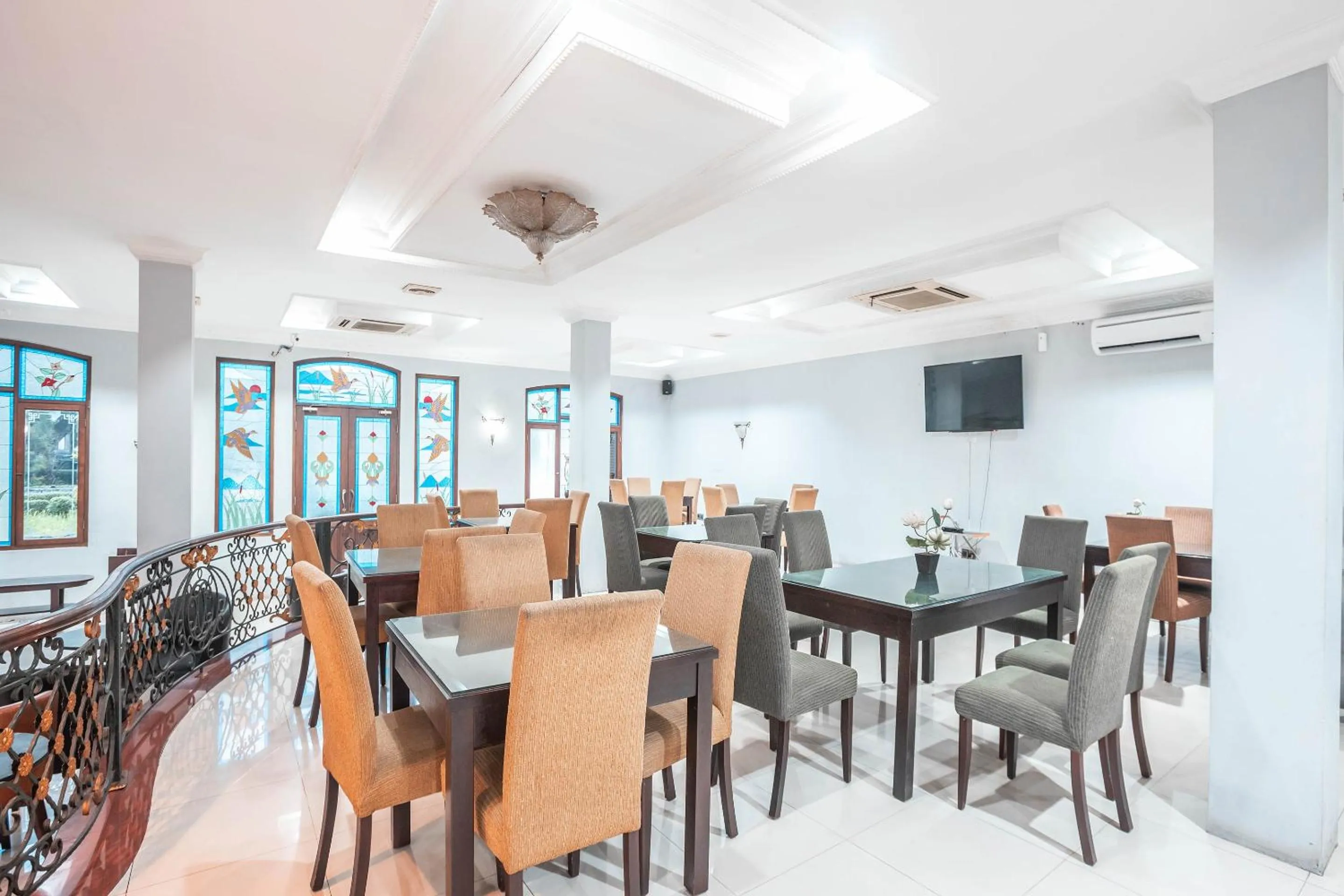 Restaurant/places to eat in Hotel O Bunga Karang Hotel