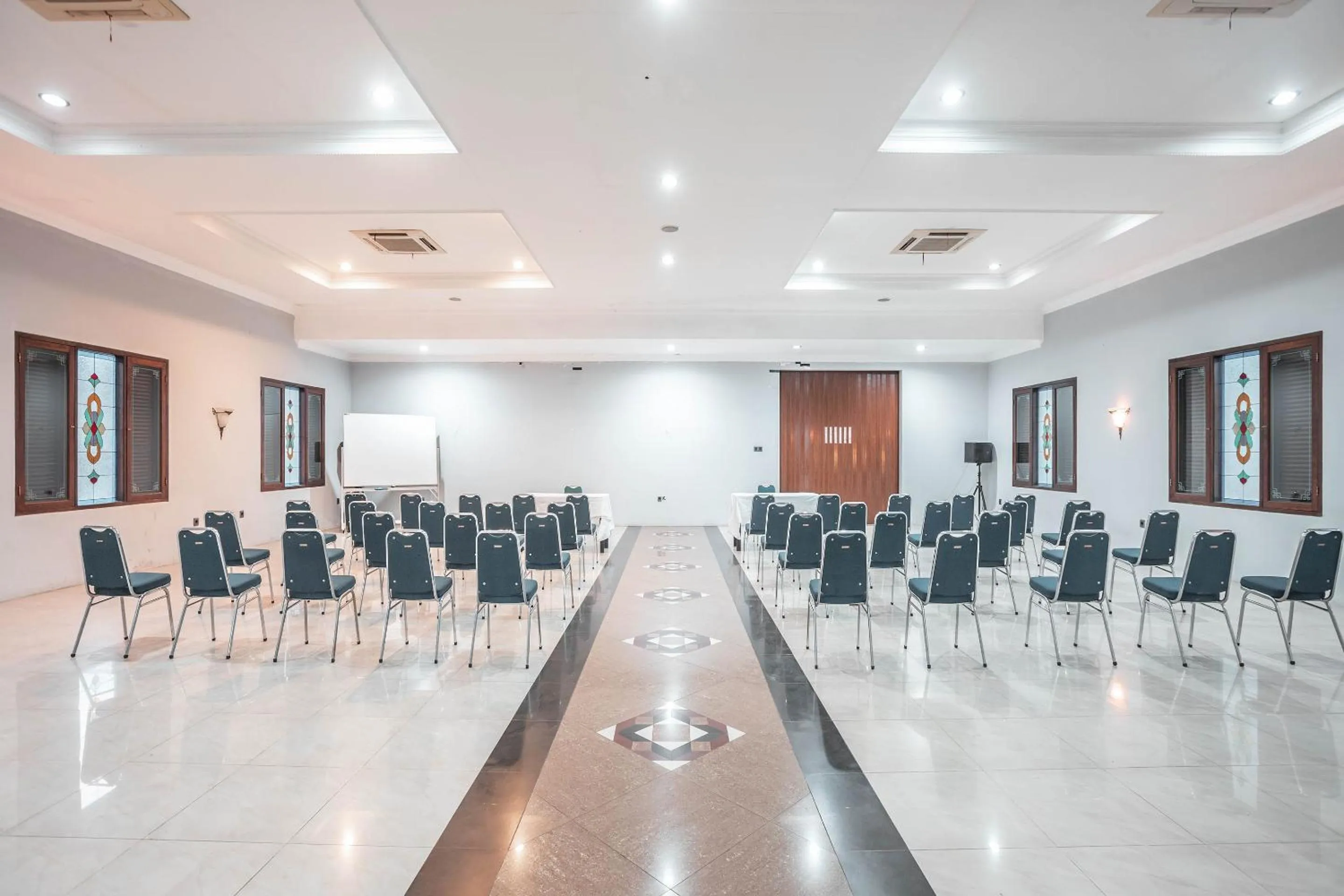Business facilities in Hotel O Bunga Karang Hotel