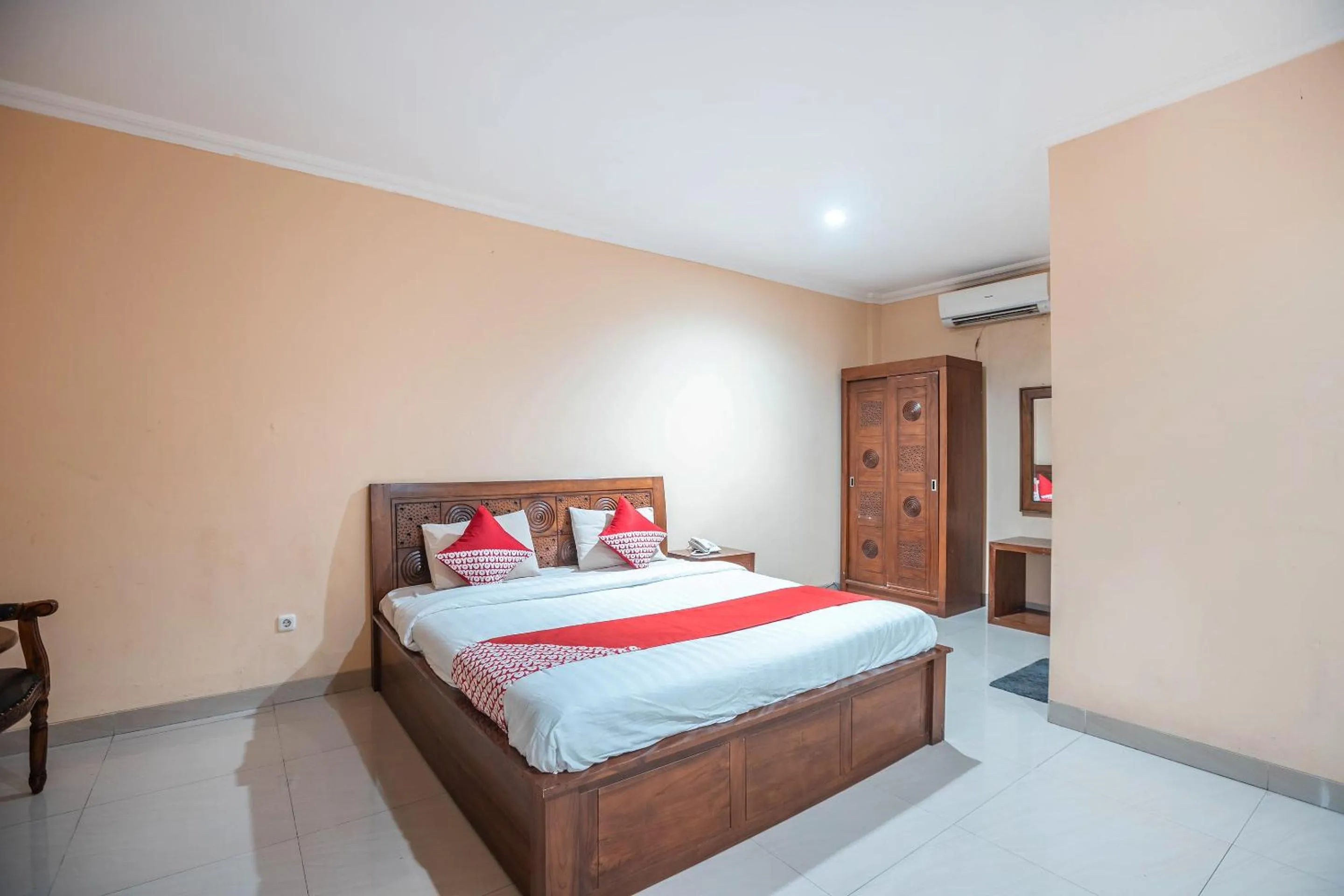 Bedroom, Bed in Hotel O Bunga Karang Hotel