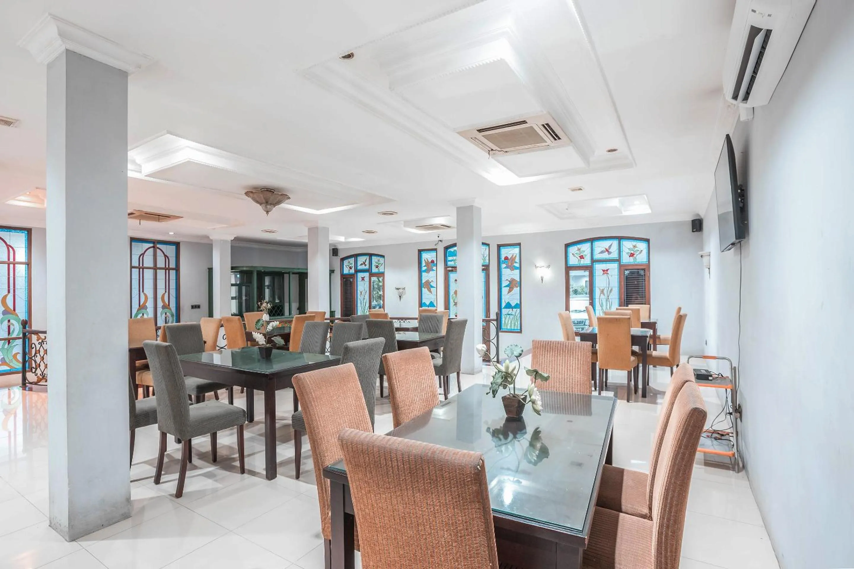 Restaurant/places to eat in Hotel O Bunga Karang Hotel