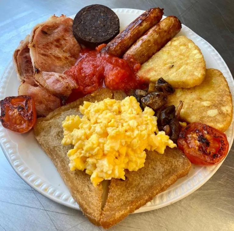 Breakfast in The Saxon Inn