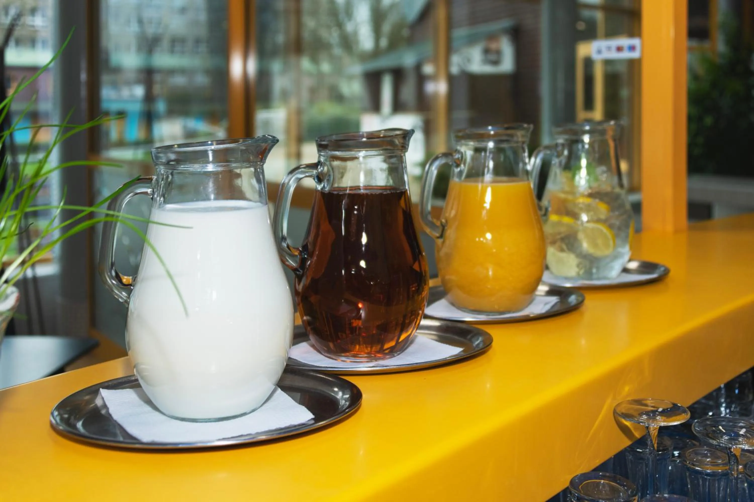 Breakfast in Aqua Hotel